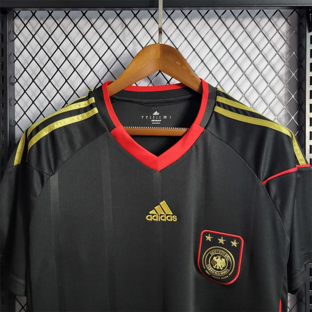 2010 Germany away 8