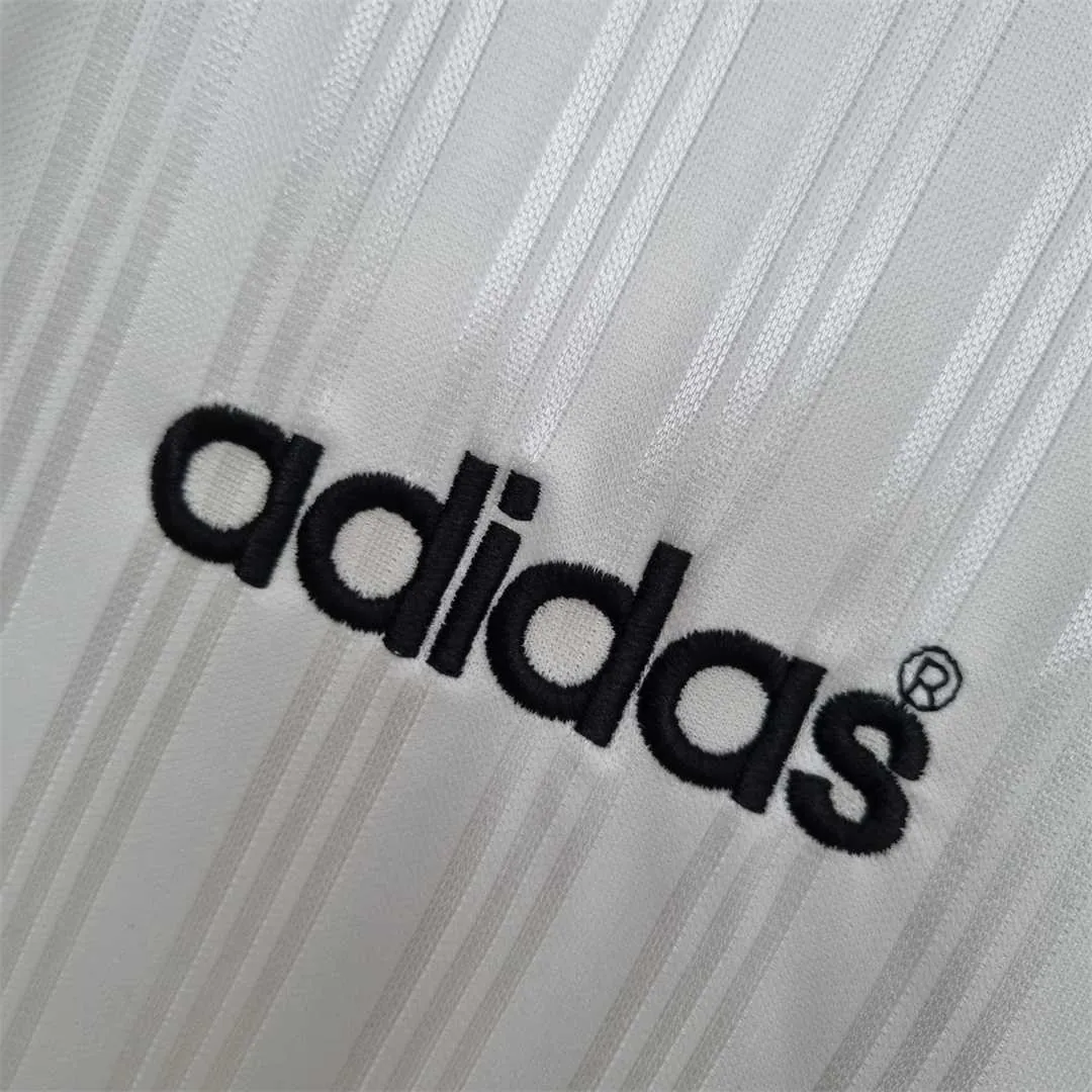 95-96 River Plate home 4