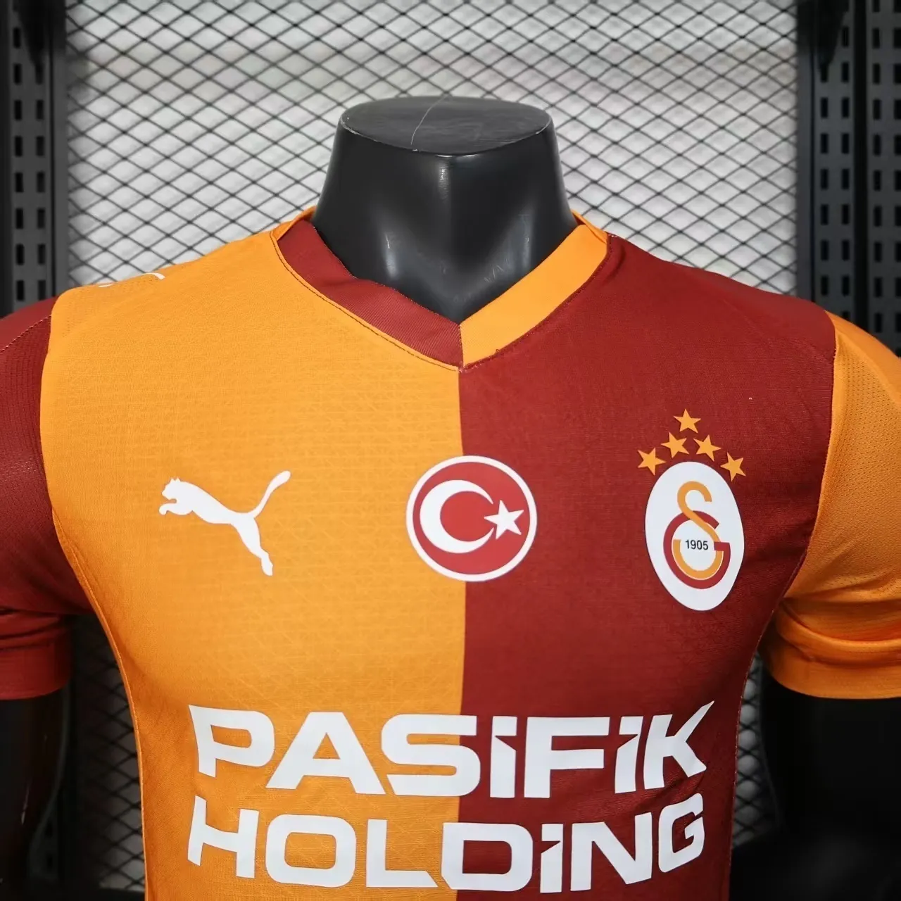25-26 Galatasaray Home Kit Football Sport Player Version Shirt AAAAJersey Supply Factory Yupoo 4