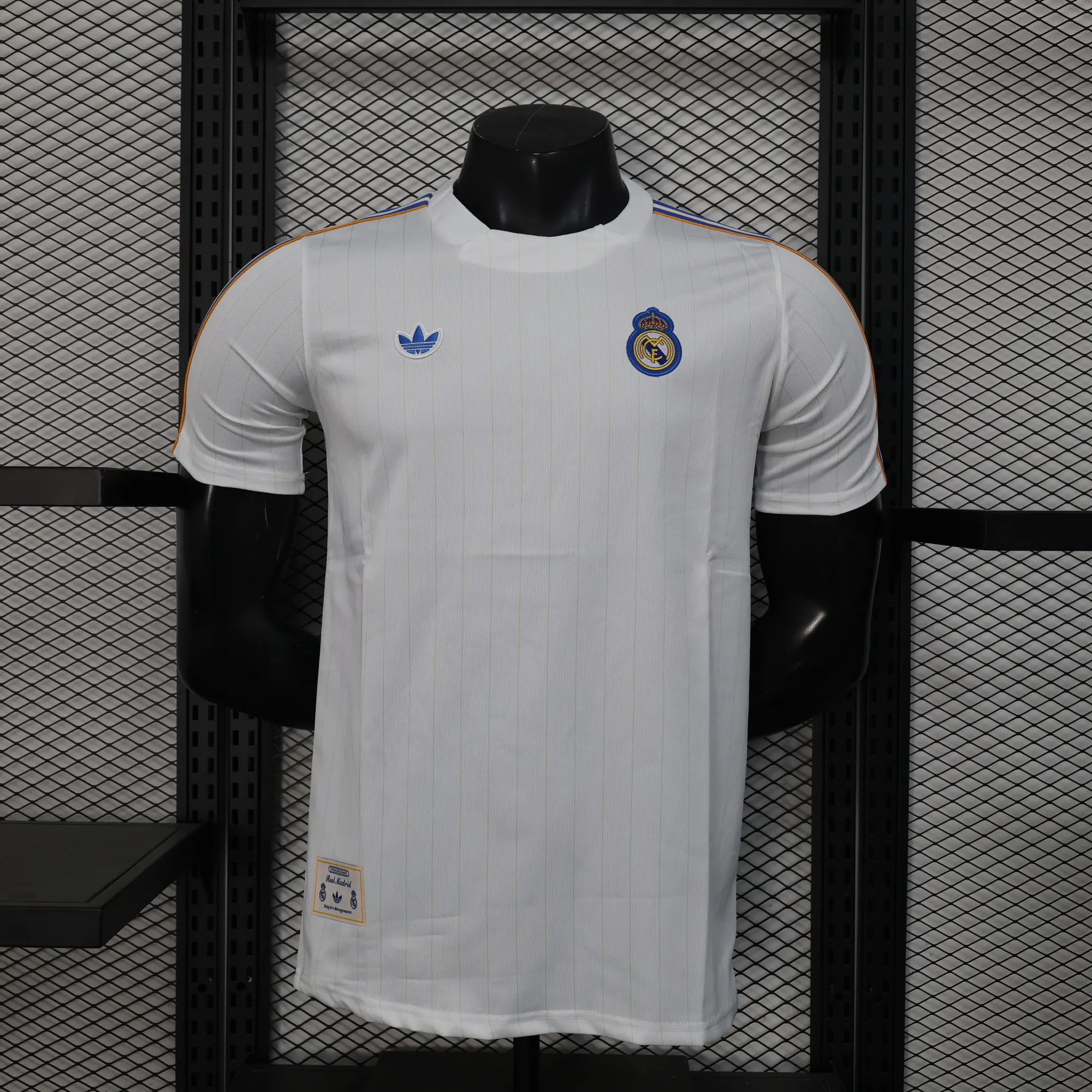 25-26 Real Madrid Casual Retro Style Football White Shirt Apparels AAAAJersey Dropship Yupoo 7