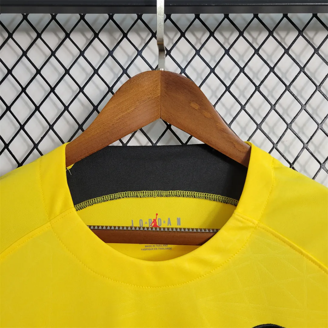 23-24 PSG yellow training T 4