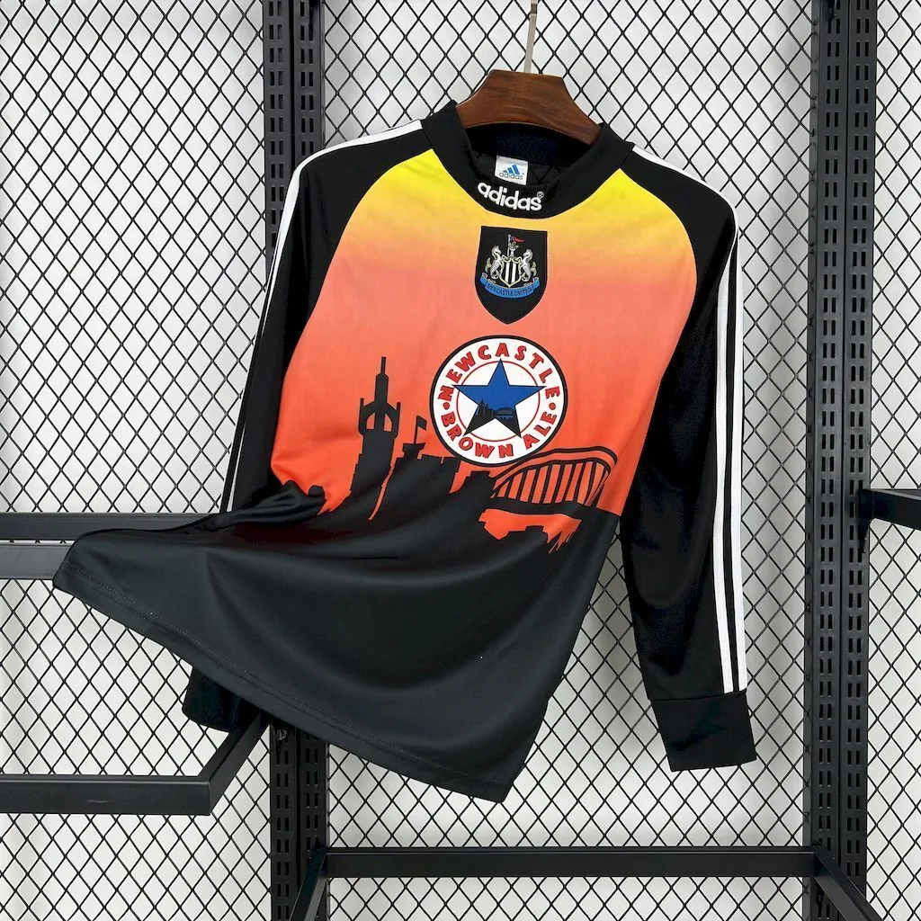 96-97 Newcastle Goalkeeper Retro Kit Long Sleeves Vintage Shirt AAAAJersey Supplier Yupoo 5