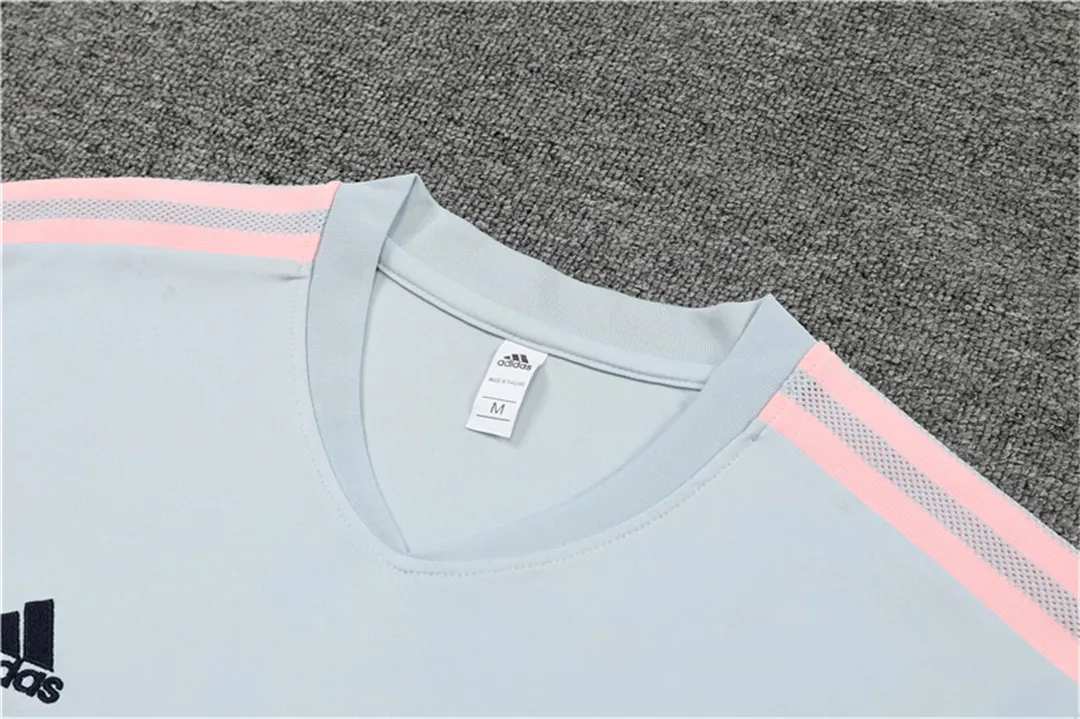 22-23 Arsenal training suit gray 11
