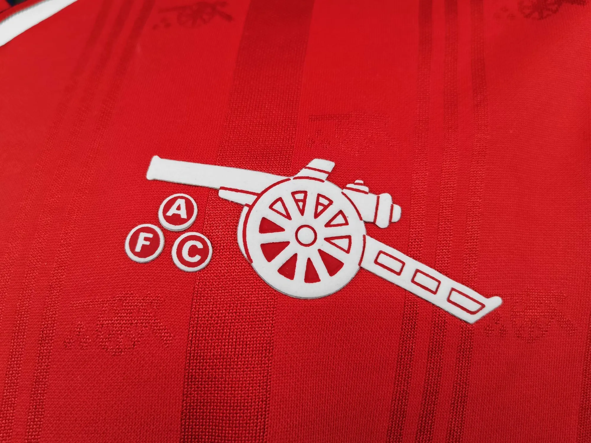 86-88 Arsenal home 1