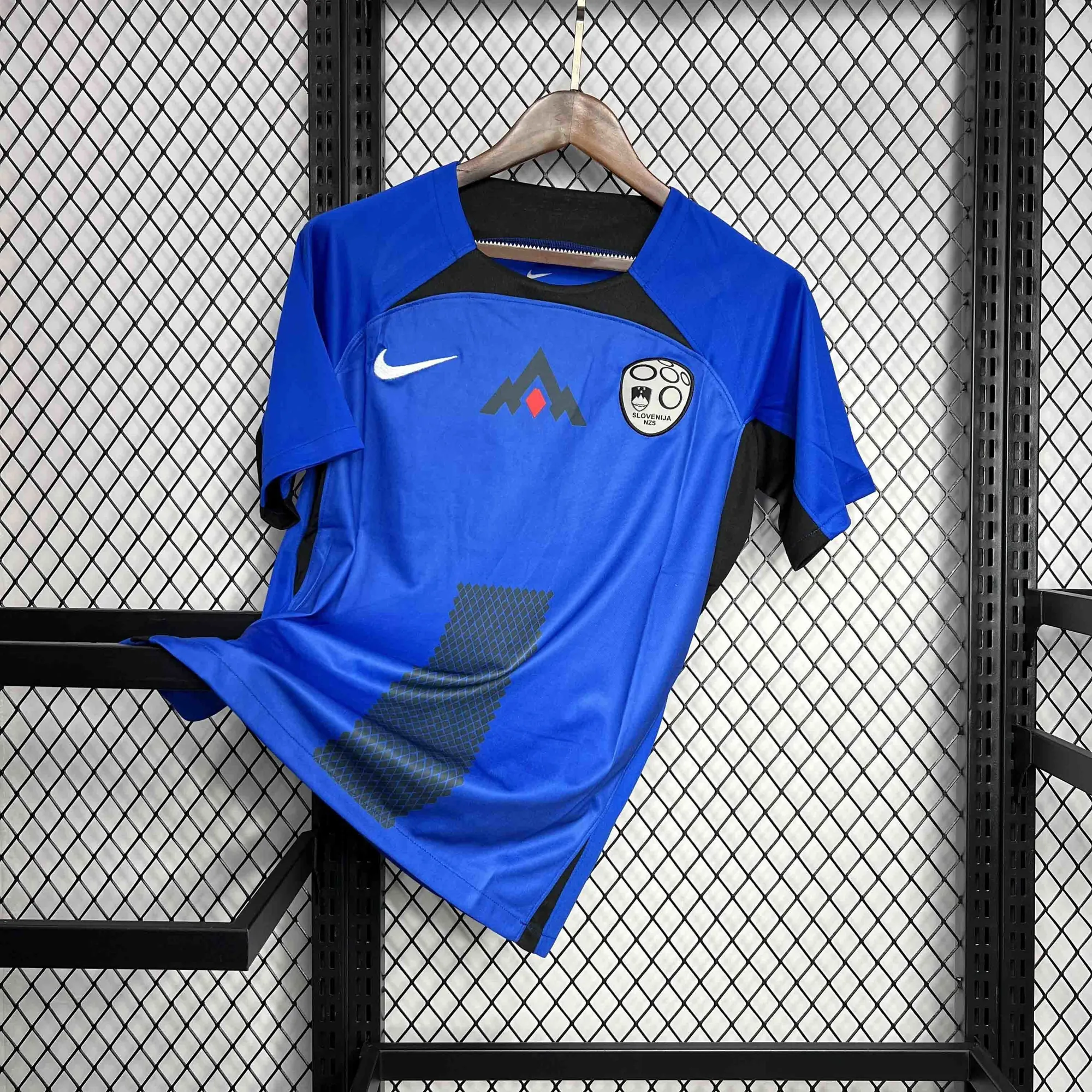 2024 Slovenia Home Kit UEFA Euro 2024 Soccer Uniform AAAAJersey Dropshiping Yupoo 1