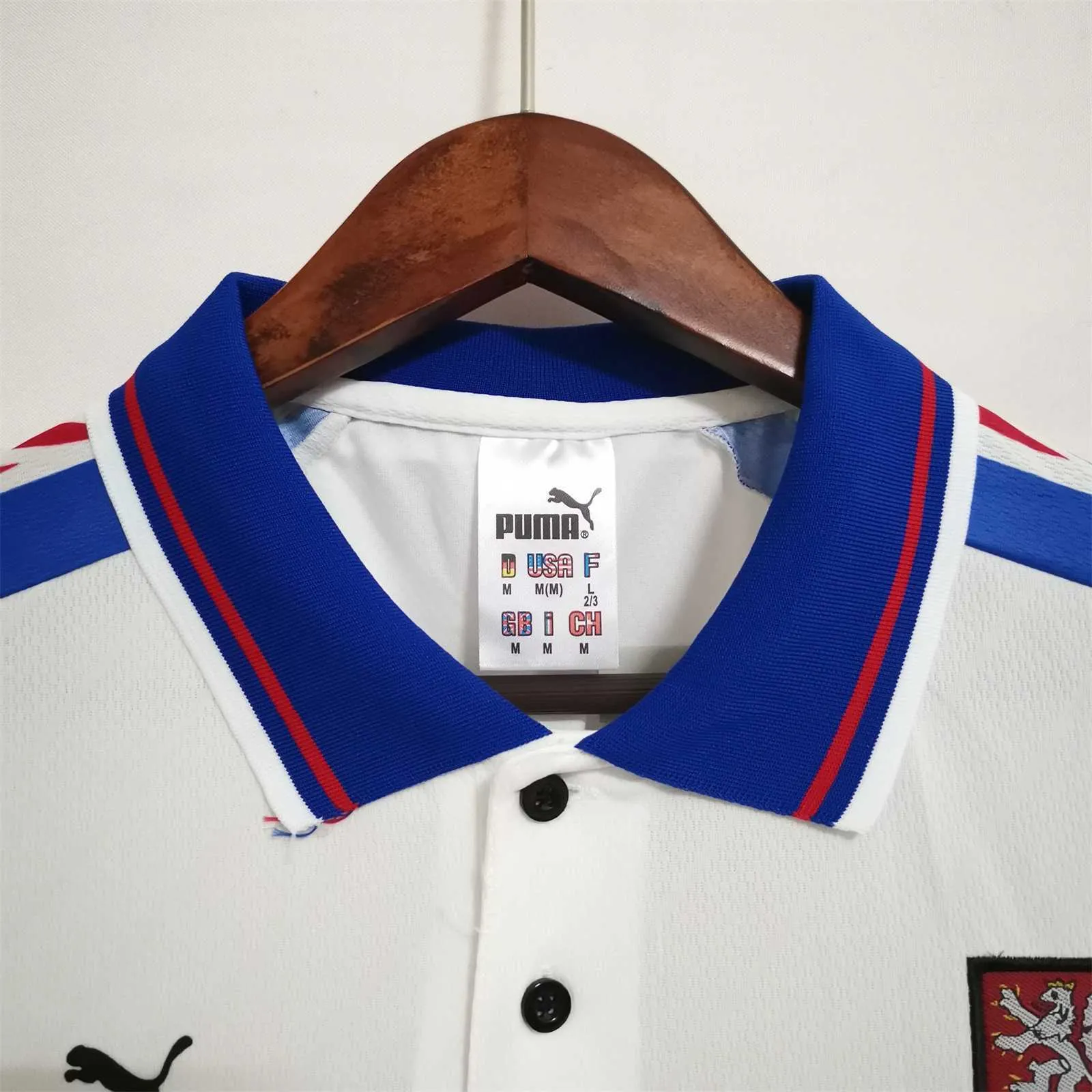 1996 Czech Republic white away 4