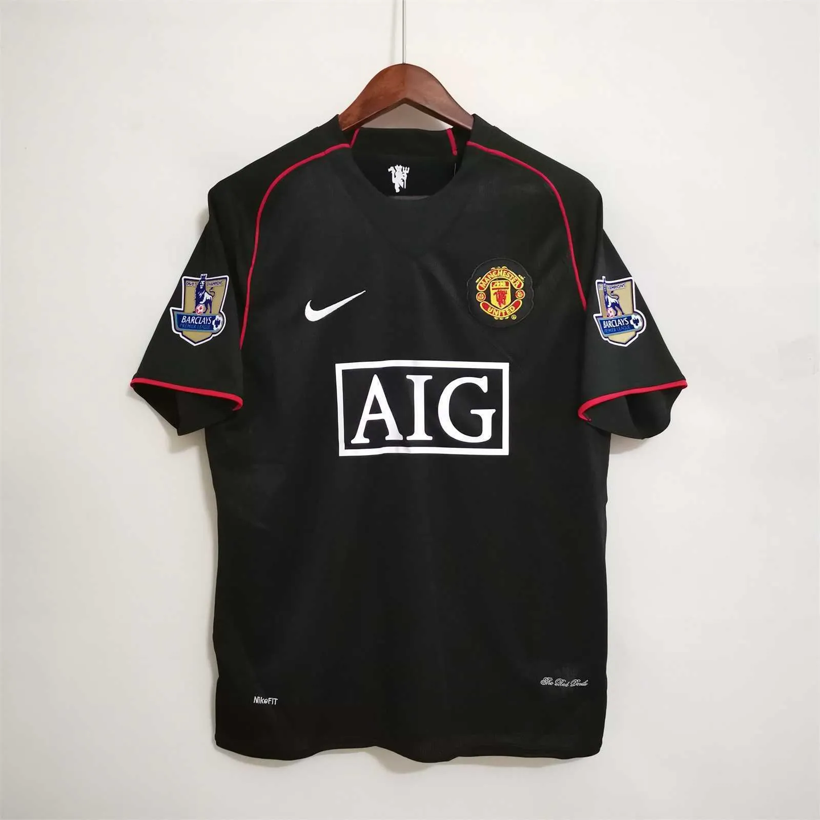 07-08 Manchester United away 13