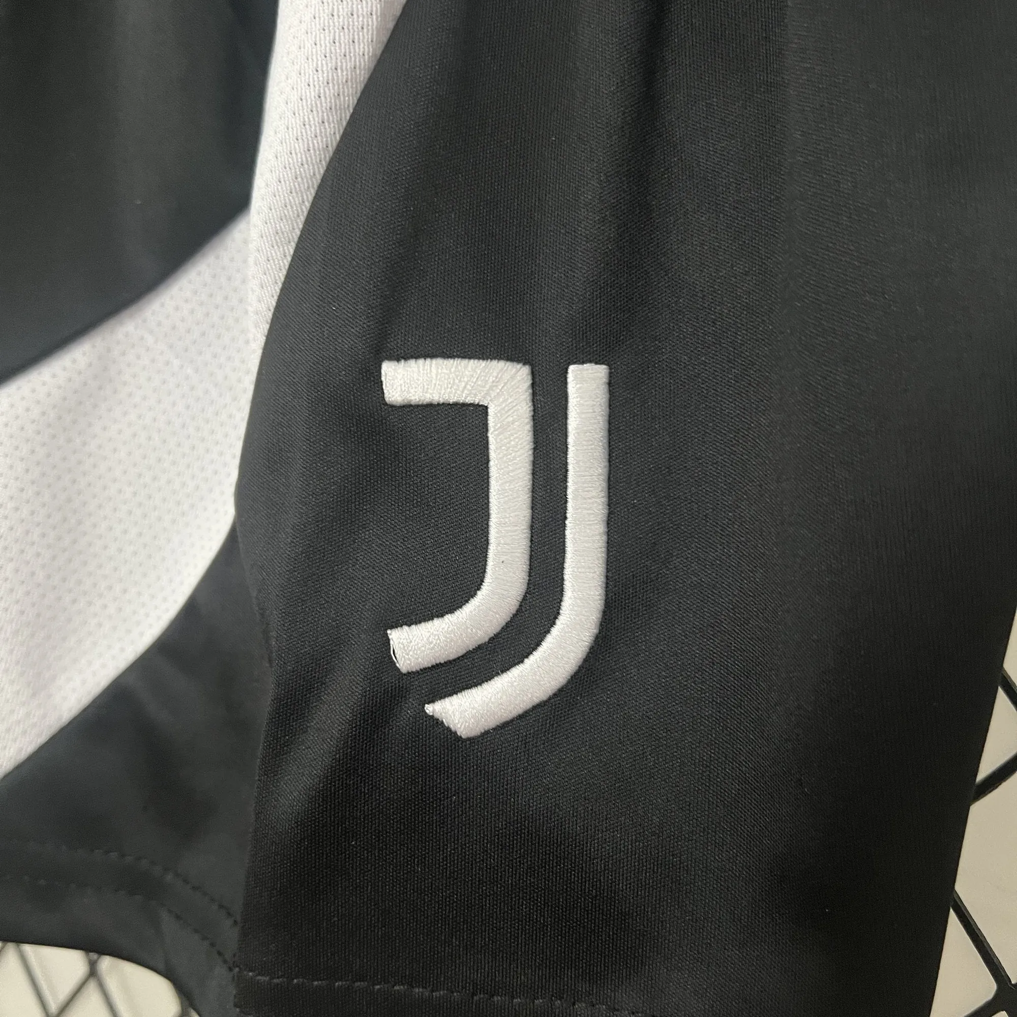 24-25 Juventus Home Kid Kits Youth Apparels AAAAJersey Wholesale Yupoo SIZE：16-28 3