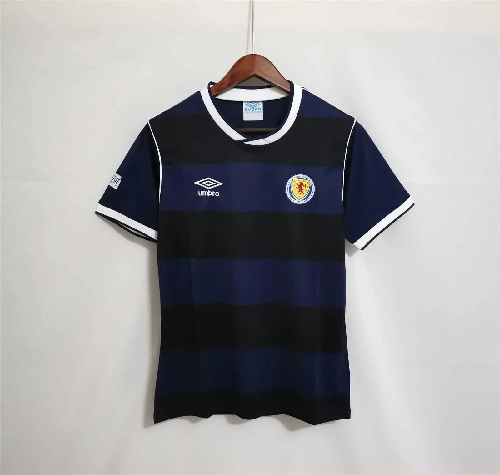 1982 Scotland home blue 8