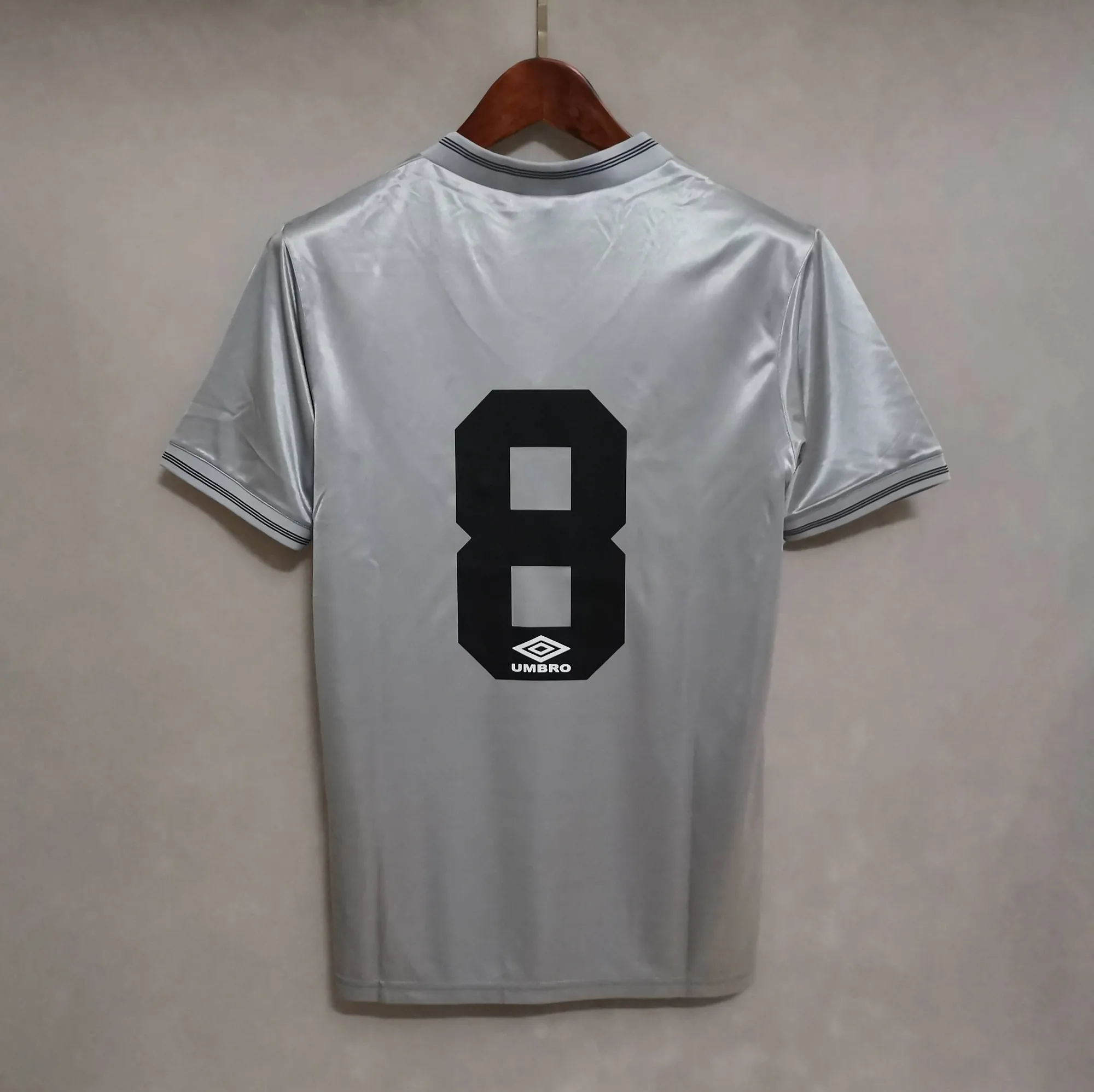 86-87 Newcastle grey away 4