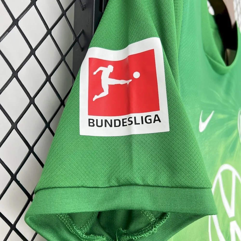 25-26 Wolfsburg Home Shirt Football Apparels Soccer AAAAJersey Yupoo 4