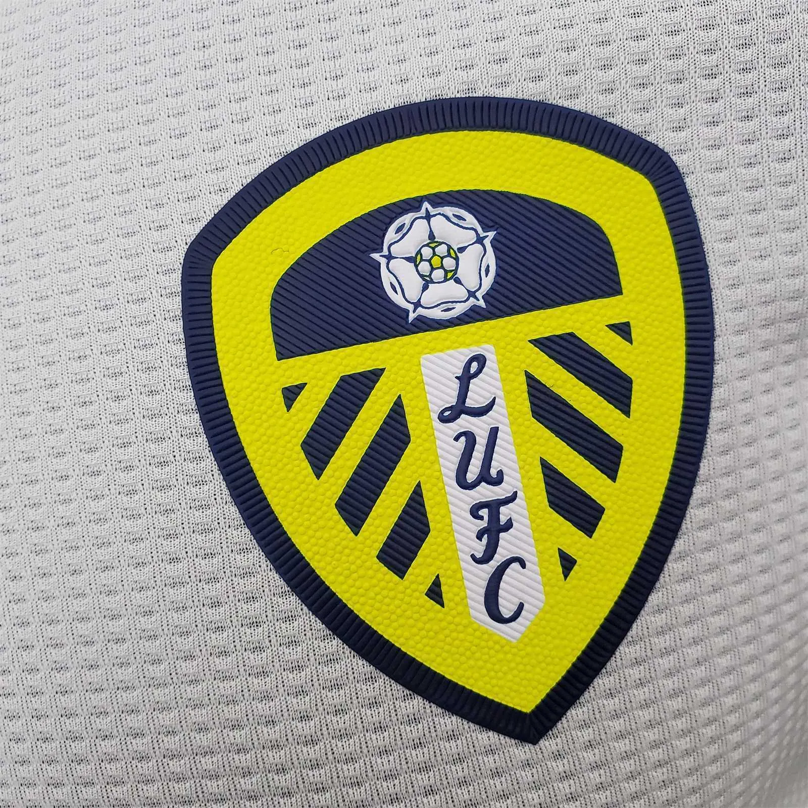 21-22 Leeds United home player version 10