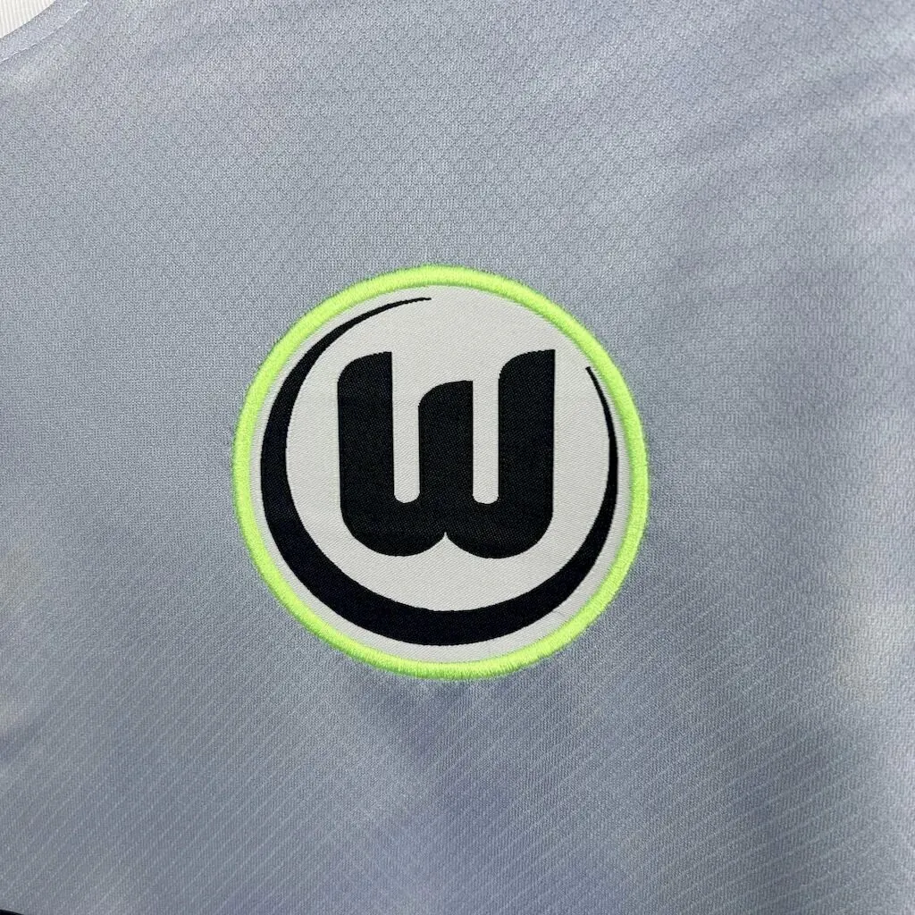25-26 Wolfsburg Away Shirt Soccer Uniform AAAAJersey Wholesale Yupoo 1