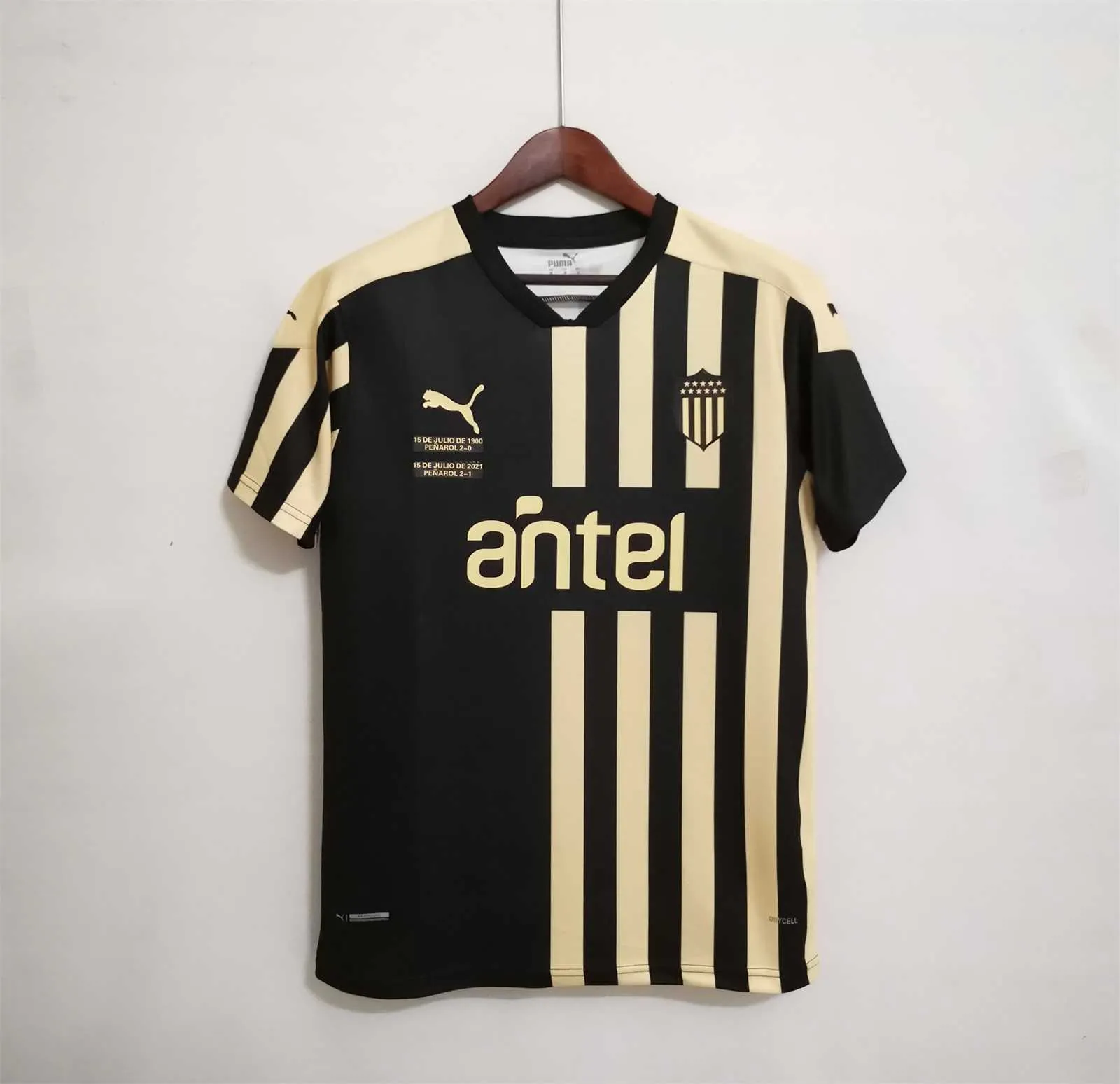 Peñarol 21 special edition for match against big rivals nacional in copa sudamericana 11