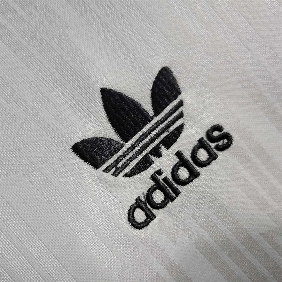 1990 Germany home 2