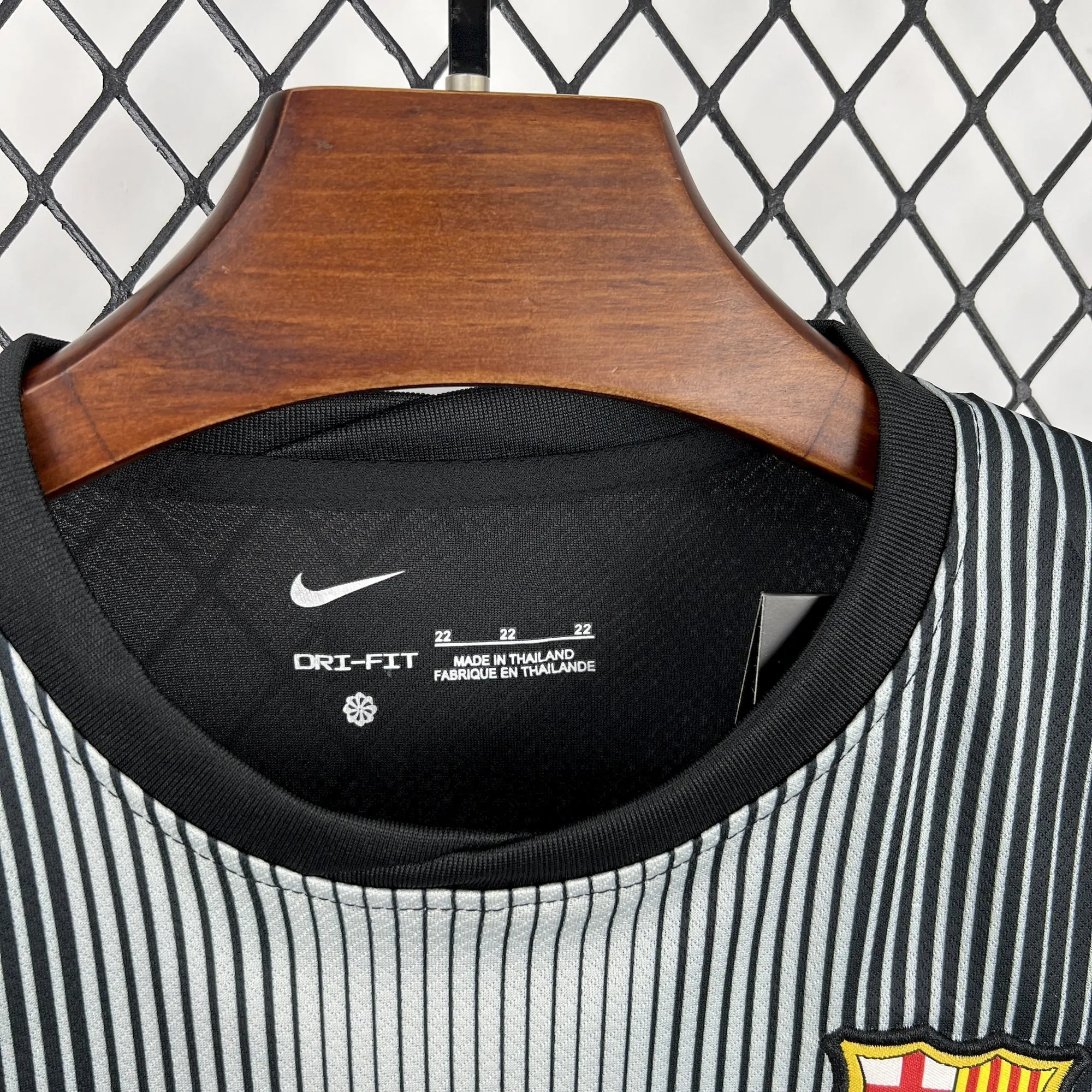 25-26 Kids Barcelona Goalkeeper Black Kit Youth Apparels Football AAAAJersey Dropship Yupoo 2