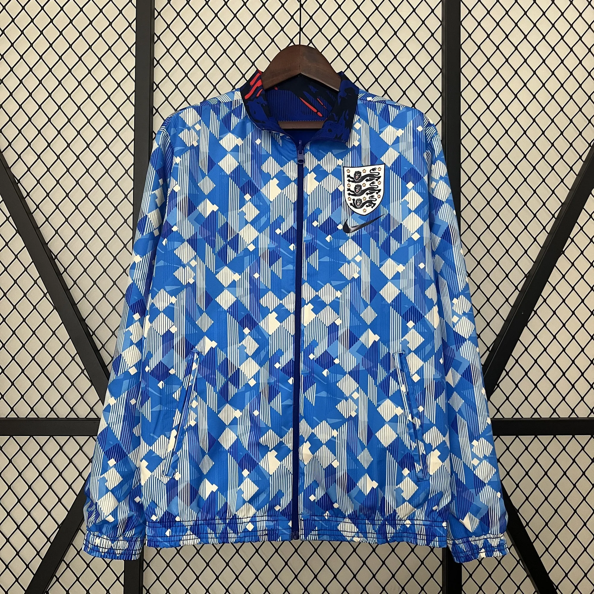 2024 England Trench Coat Reversible Windbreaker Double-Sides Jacket Supllier Yupoo 3