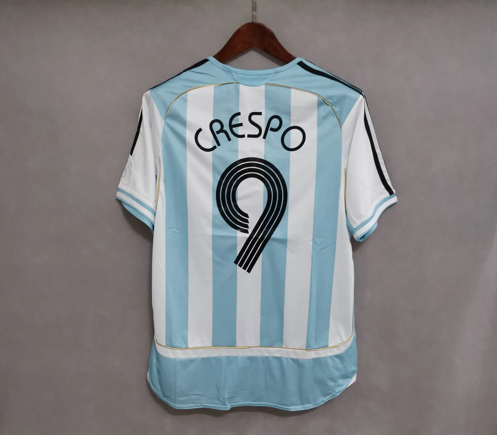 2006 Argentina home 14