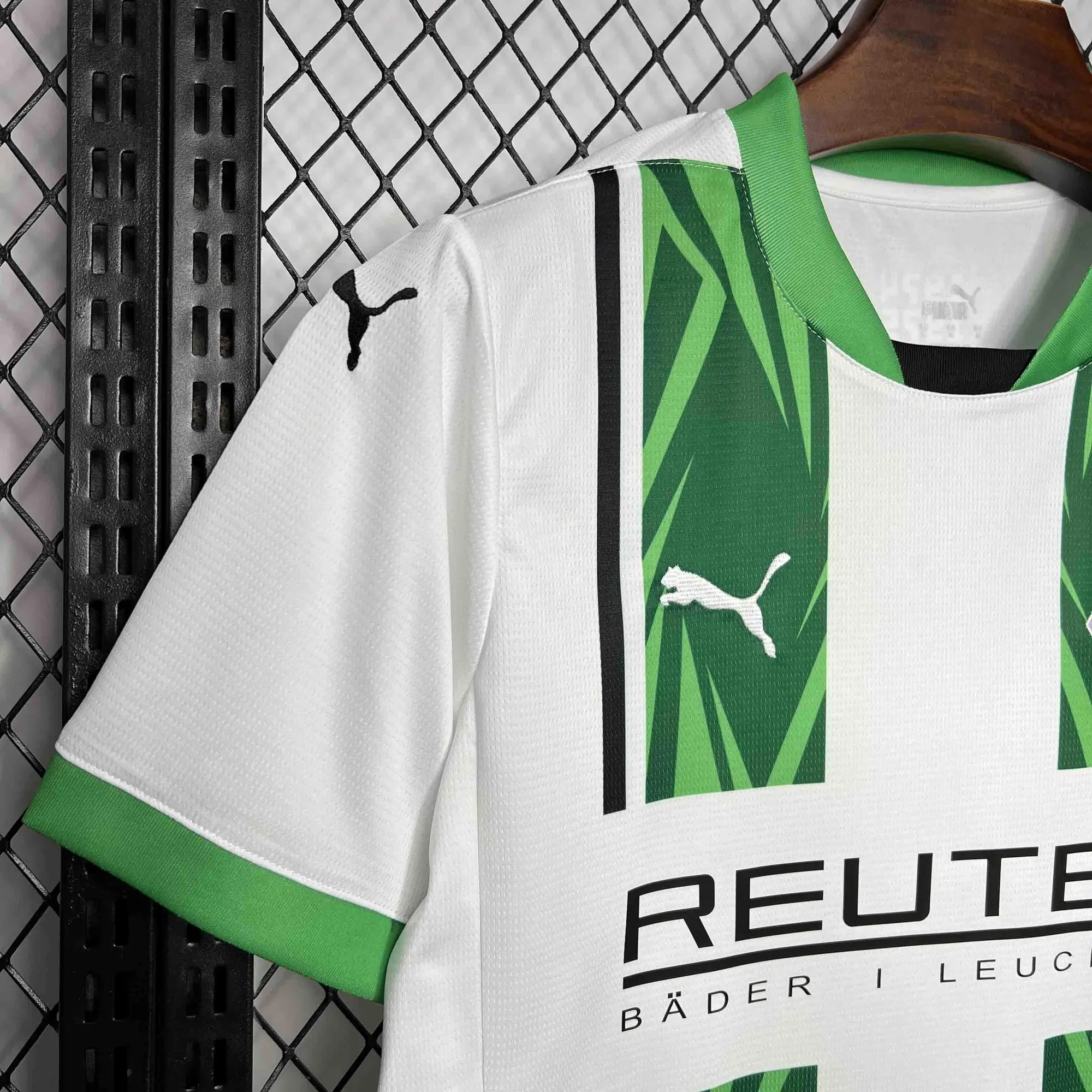 24-25 Borussia Mnchengladbach Home Kit Soccer Uniform AAAAJersey Supplier Yupoo 5