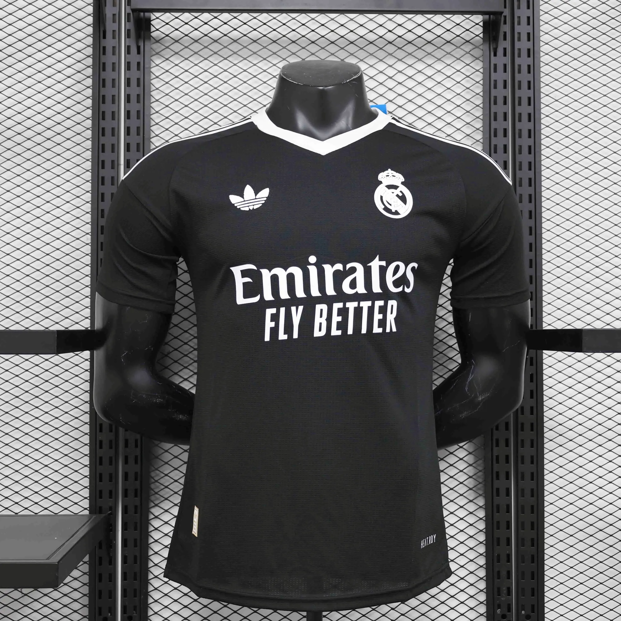 24-25 Real Madrid Black GoalKeeper Kit Player Version Shirt Soccer AAAAJersey Yupoo 7