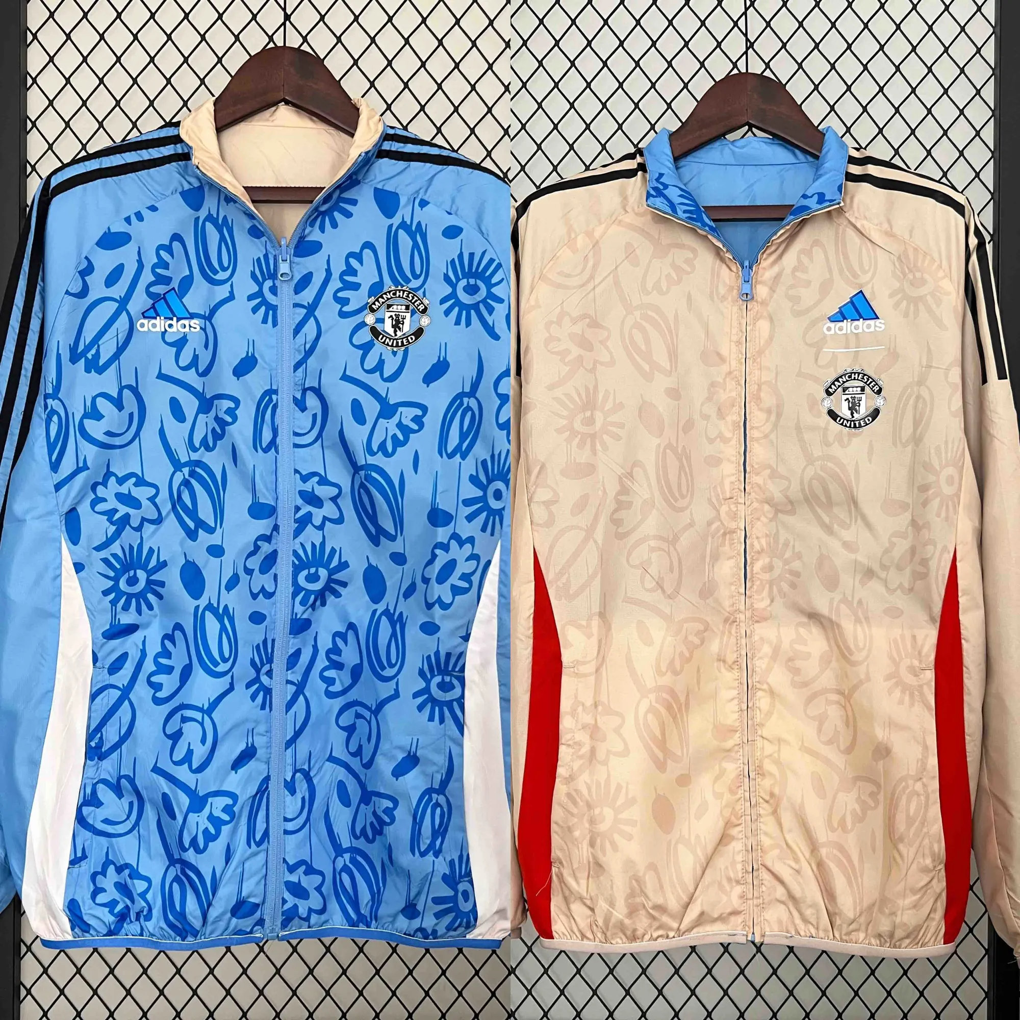 2024 Manchester United Blue&Beige Trench Coat Reversible Windbreaker Jacket Soccer AAAAJersey Y 7