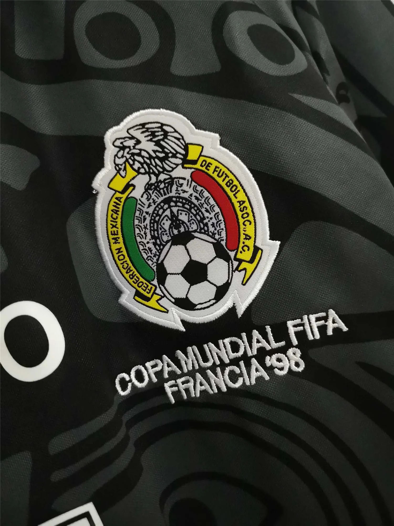 1998 Mexico black 9