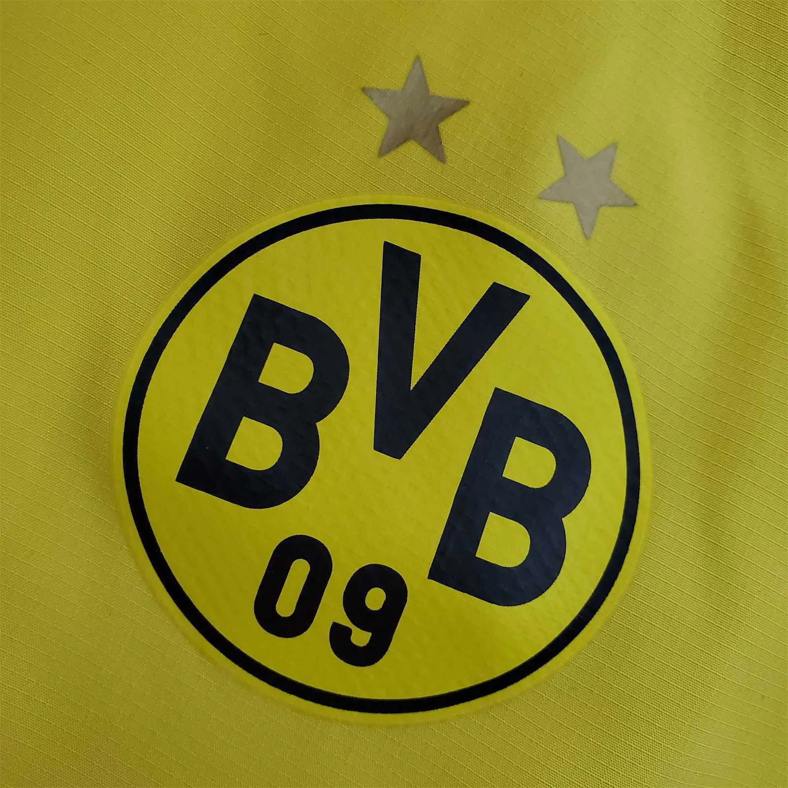 21-22 Dortmund yellowwhite windbreaker 1