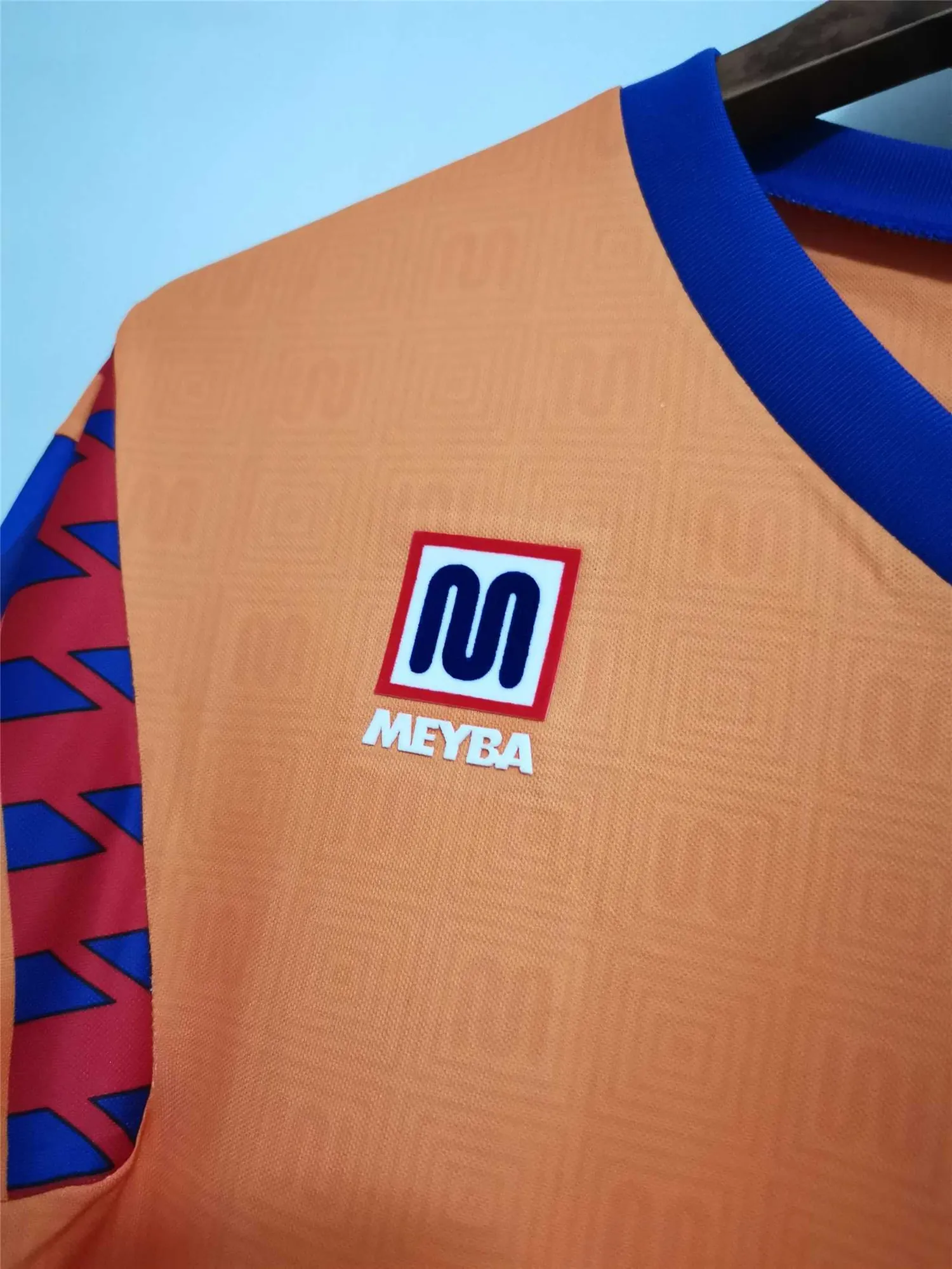 91-92 Barcelona away 6