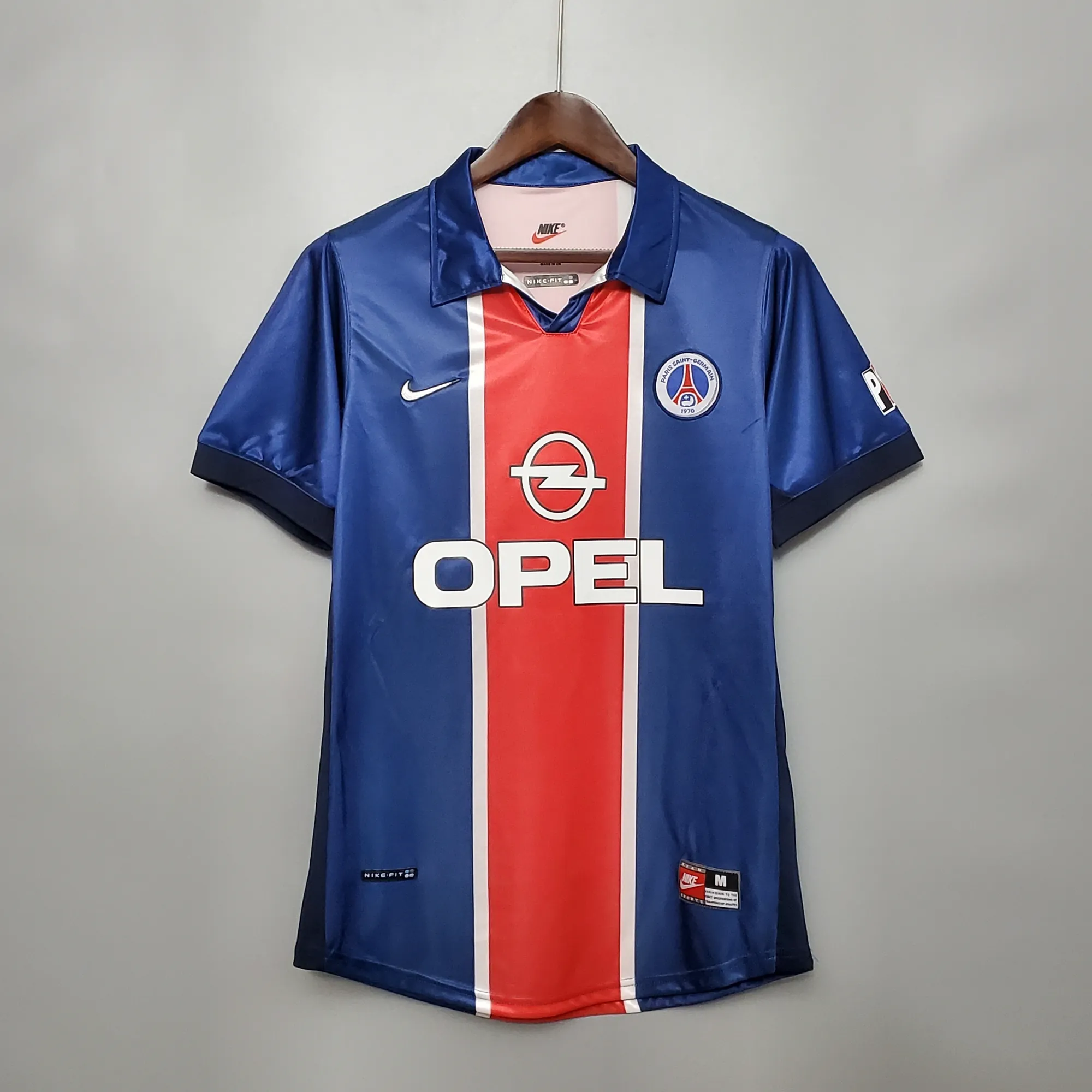 98-99 PSG home 12