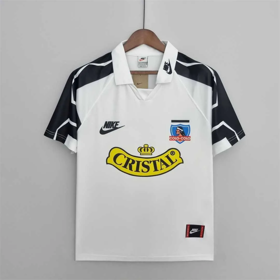 95 Colo-Colo home 8