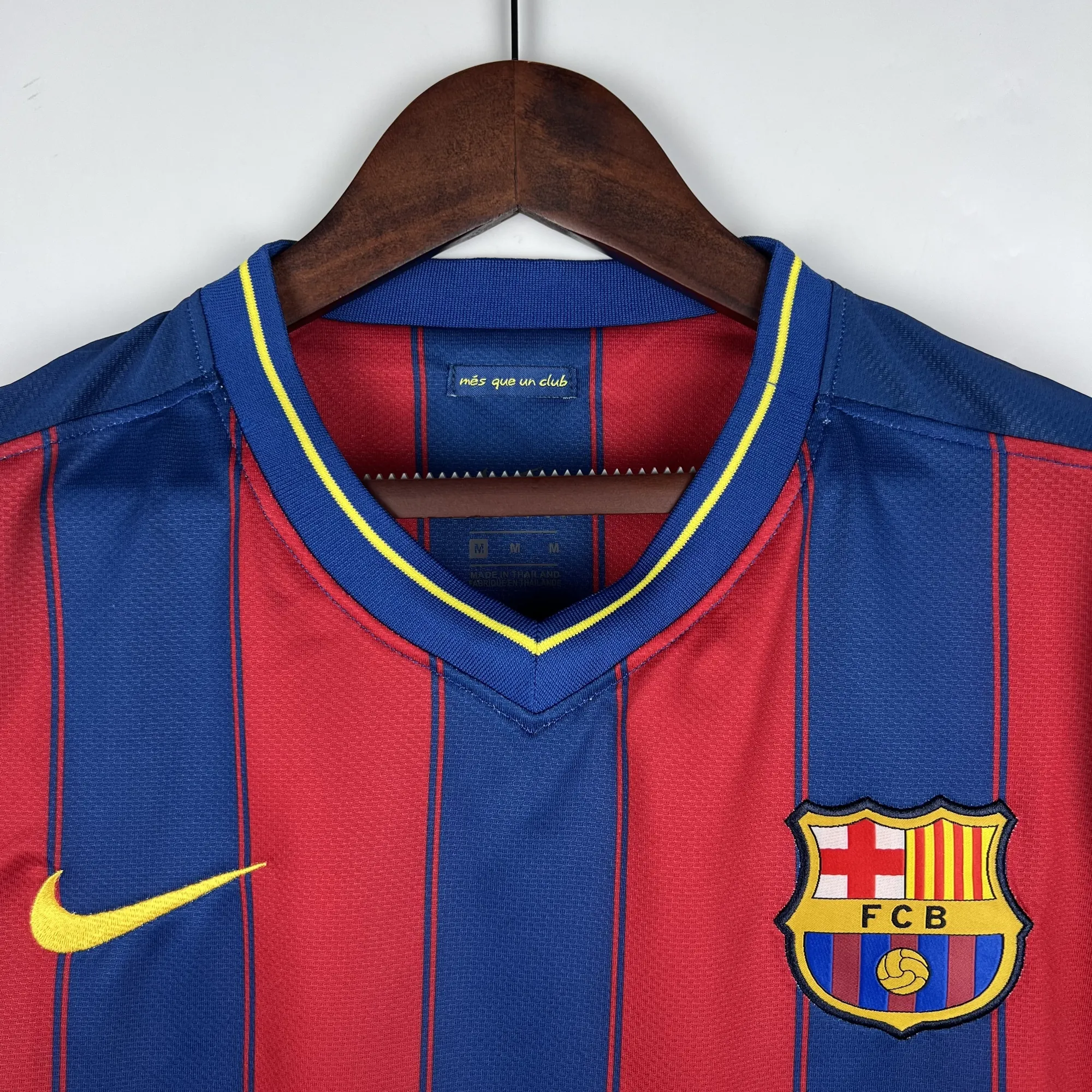 09-10 Retro Barcelona Home S-XXL 7