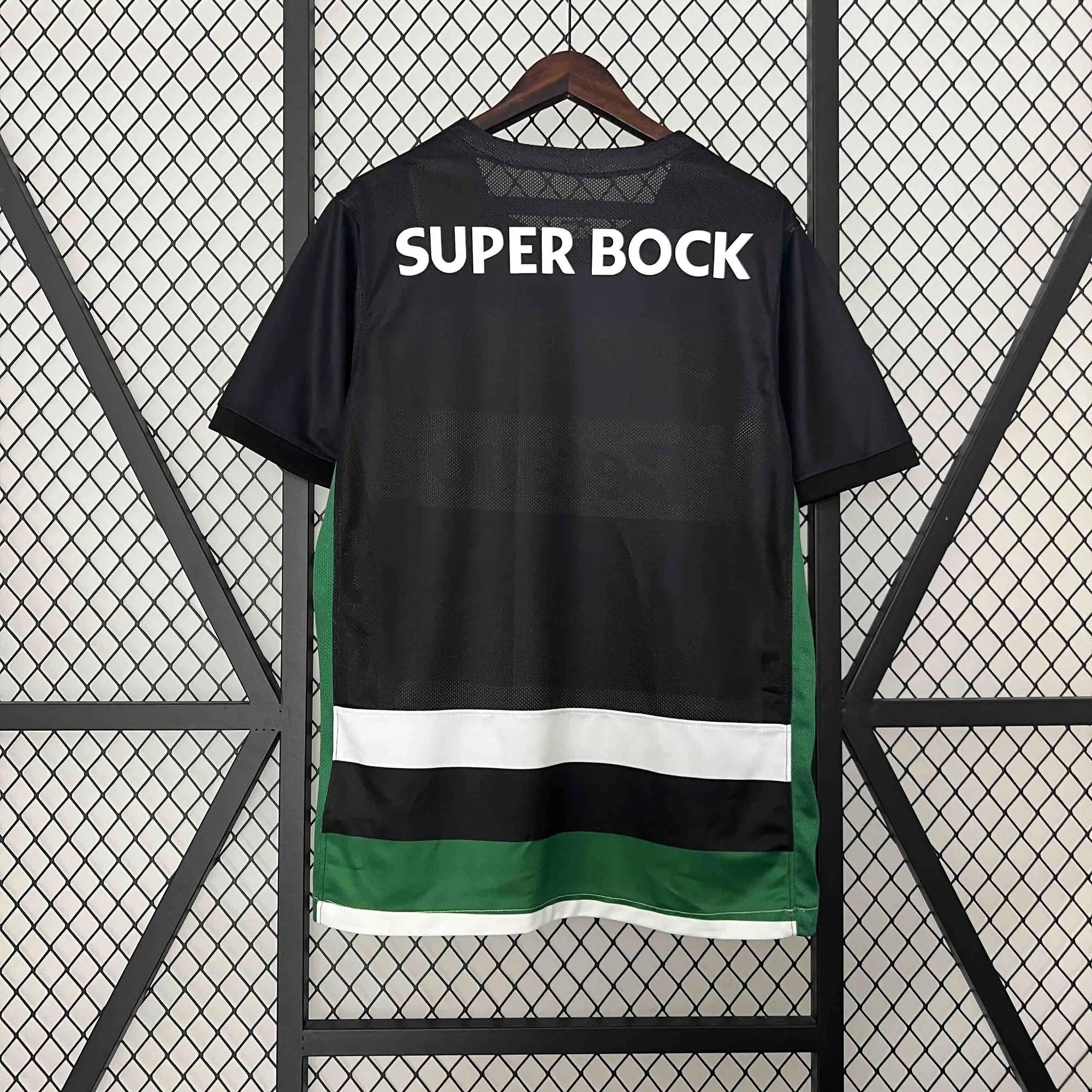 24-25 Sporting Lisbon Home Kit Best Wholesale Yupoo 6