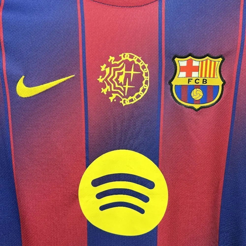 25-26 Barcelona x Dellafuente Home Kit Football T-Shirt AAAAJersey Supply Yupoo 3