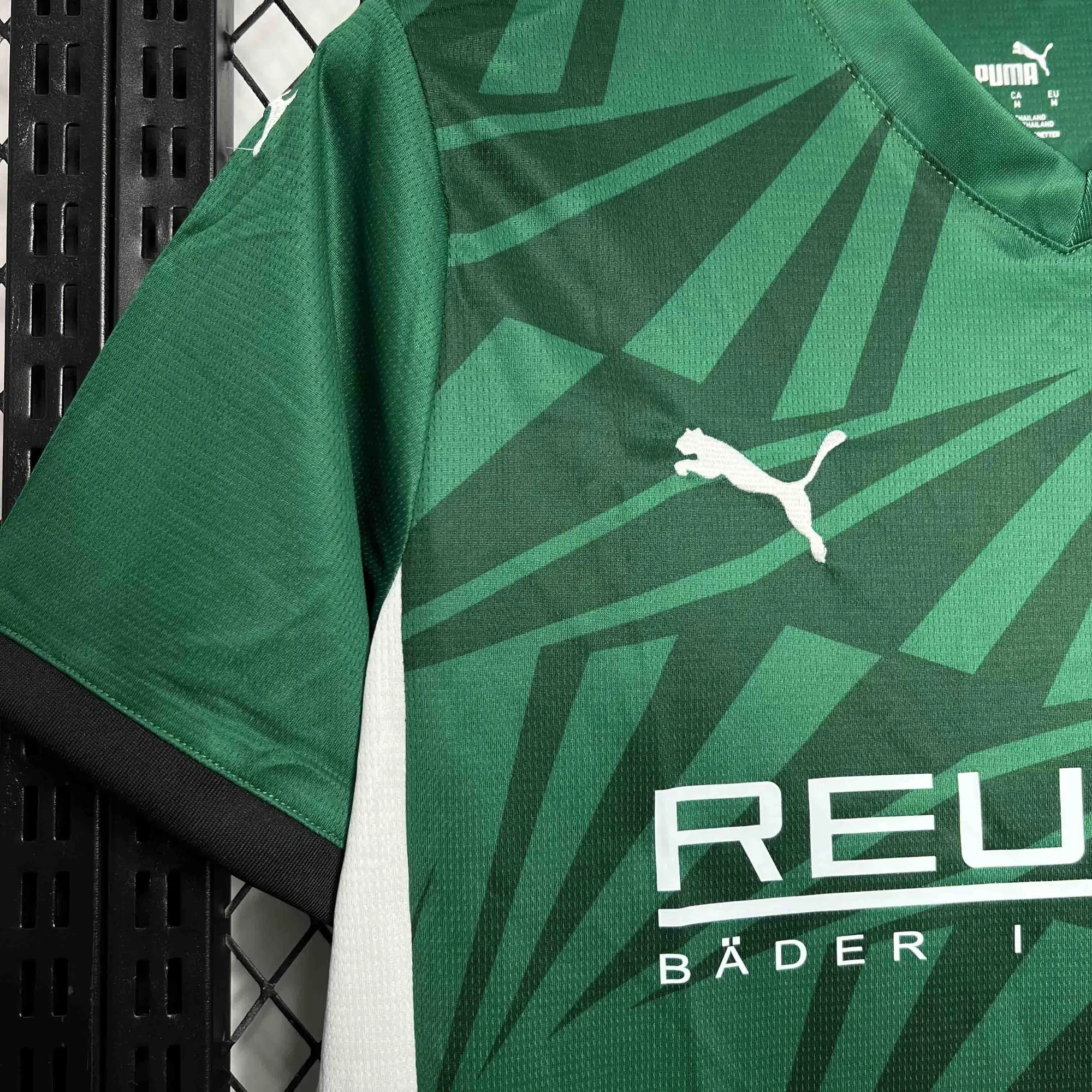 24-25 Borussia Mnchengladbach Away Kit Soccer Uniform AAAAJersey Supplier Yupoo 5