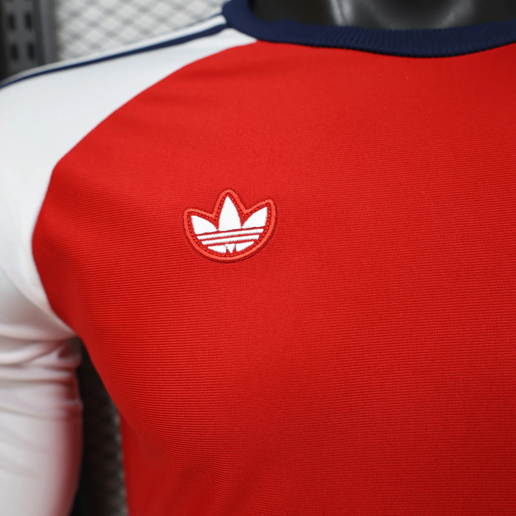 26-27 Arsenal Casual Retro Style Football Red Long Sleeve Shirt AAAAJersey Supply Yupoo 5