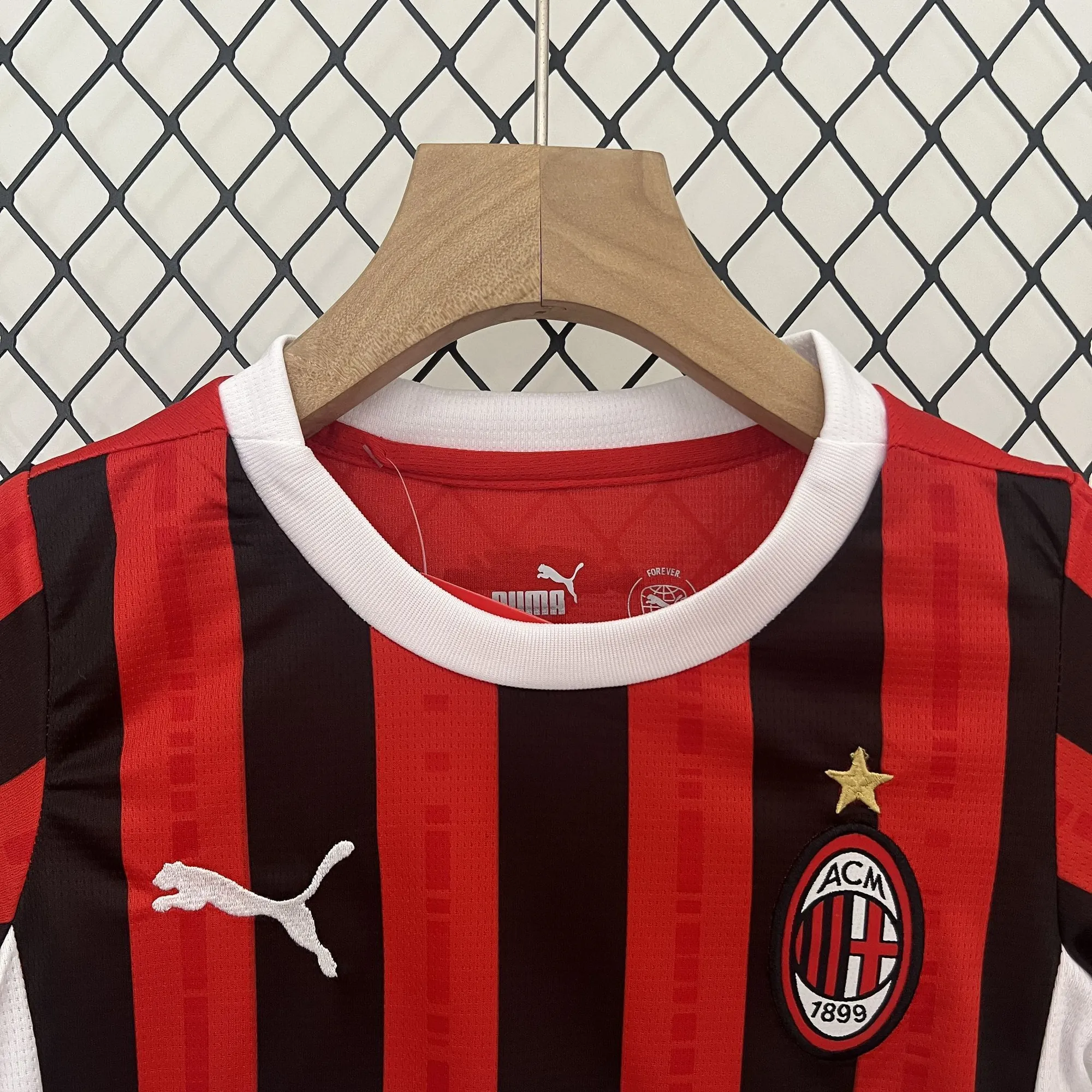 24-25 AC Milan Home Kid Kits Youth Apparels AAAAJersey Supplier Yupoo 3