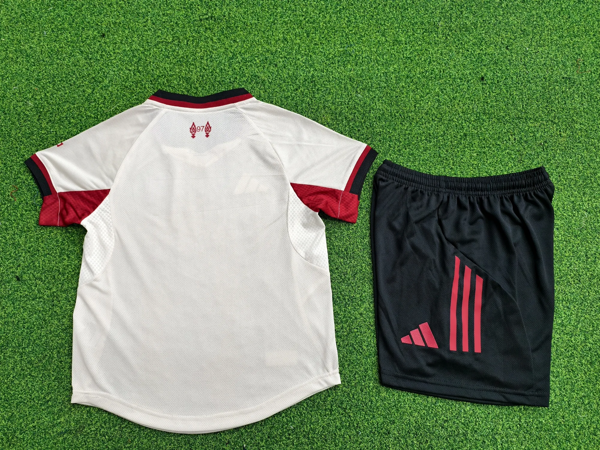25-26 Liverpool Away Kid Kits Player Version Youth Apparels AAAAJersey Supply Yupoo 1