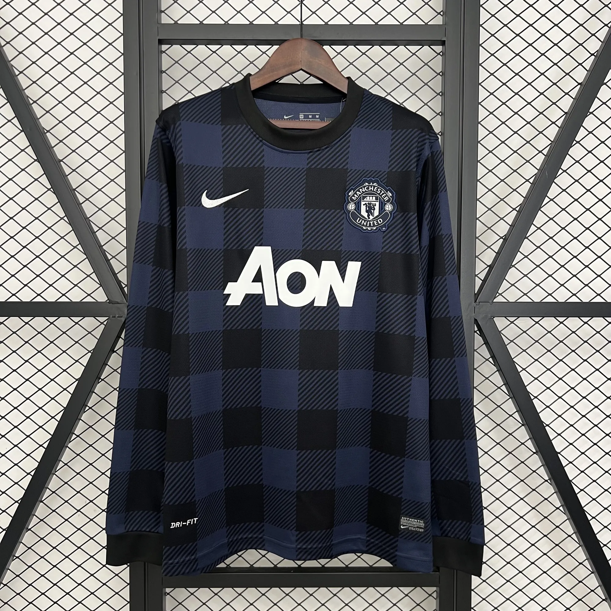 13-14 Manchester United Away Retro Kit Vintage Long Sleeve Shirt Soccer AAAAJersey Yupoo 8