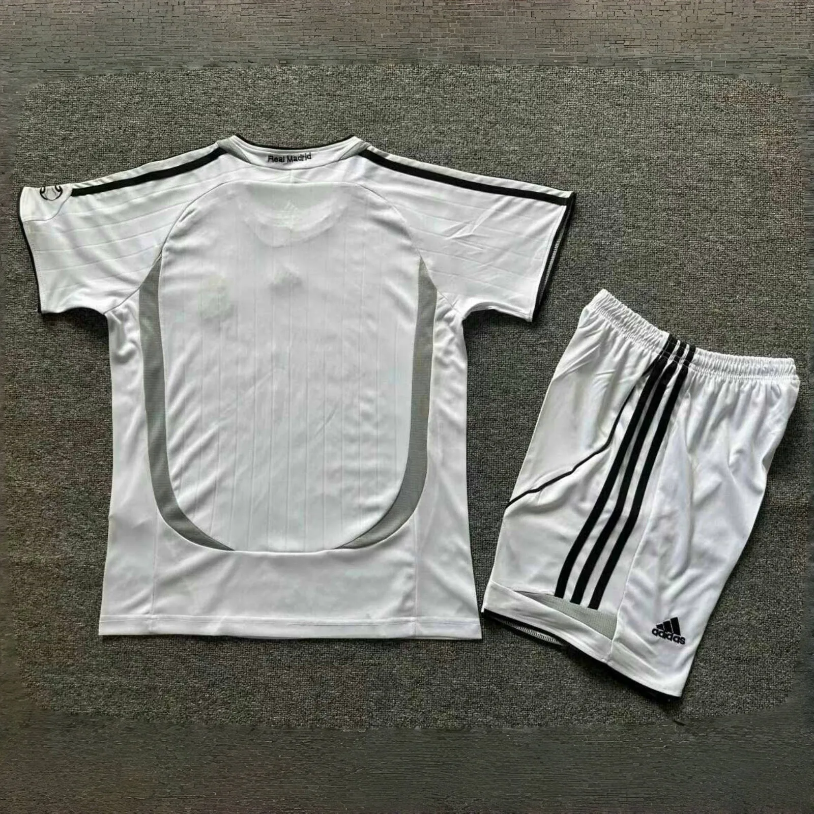 06-07 Real Madrid Home Retro Kid Kits Youth Apparels Sport AAAAJersey Yupoo 2