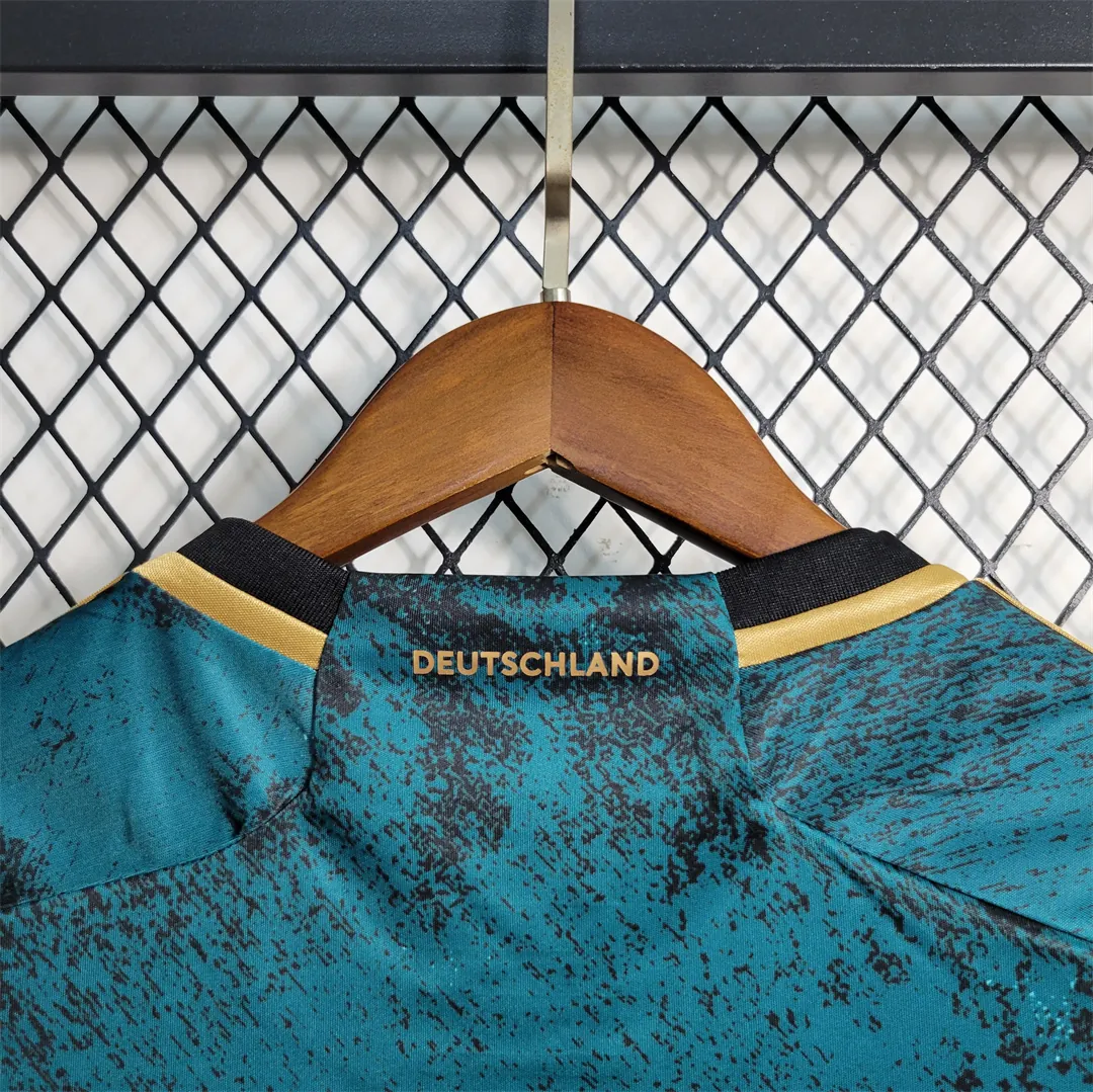 22-23 Women's Germany away 5
