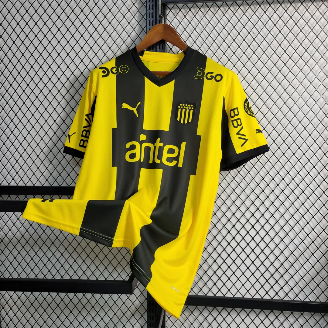 23-24 Peñarol home 4
