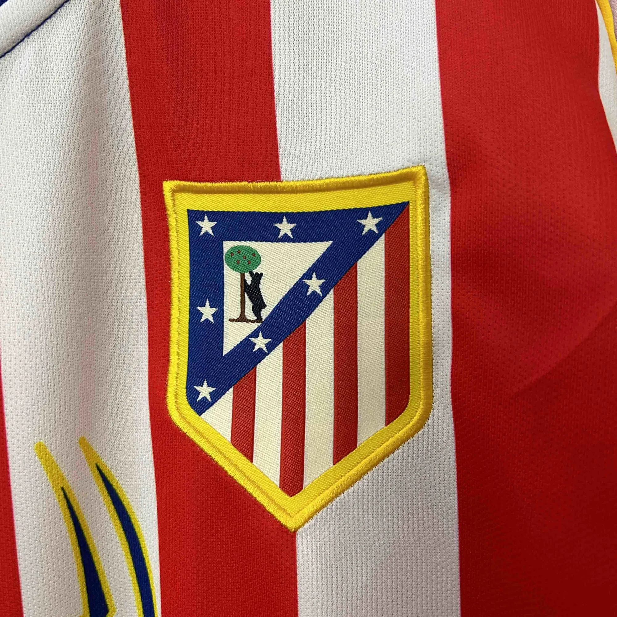 04-05 Atletico Madrid Home Retro Kit Long Sleeve Vintage Shirt AAAAJersey Supplier Yupoo 3