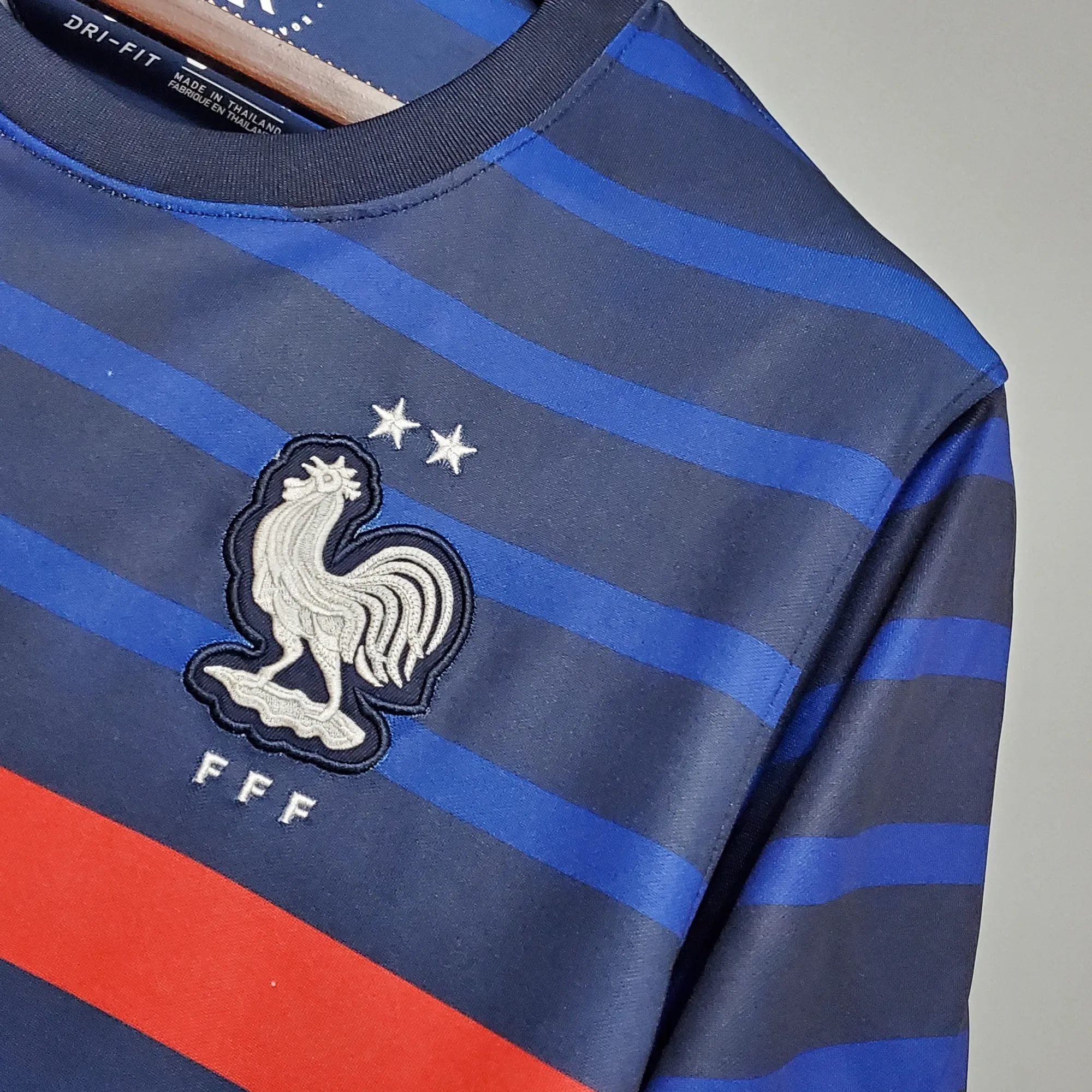 2020 France home 13