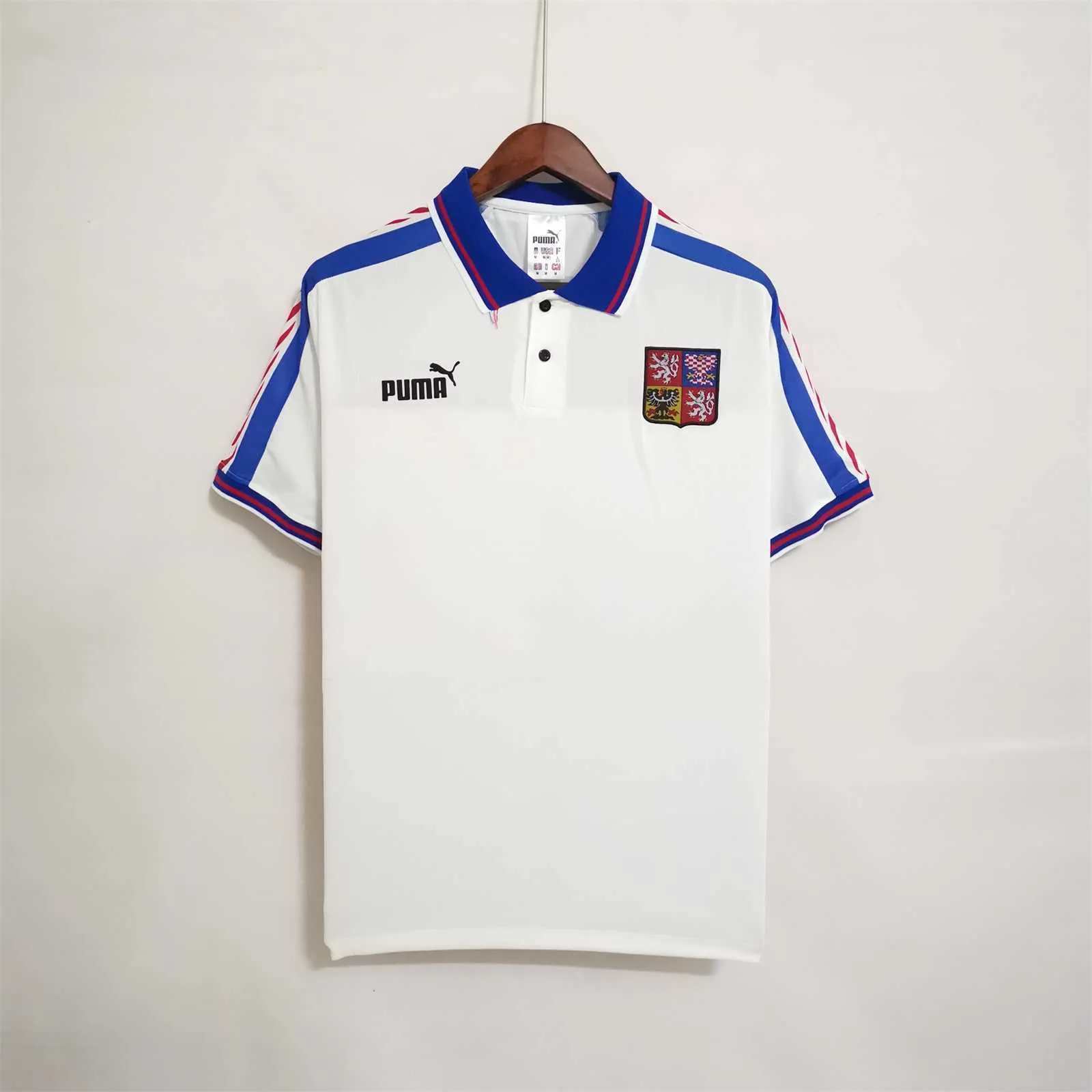 1996 Czech Republic white away 7