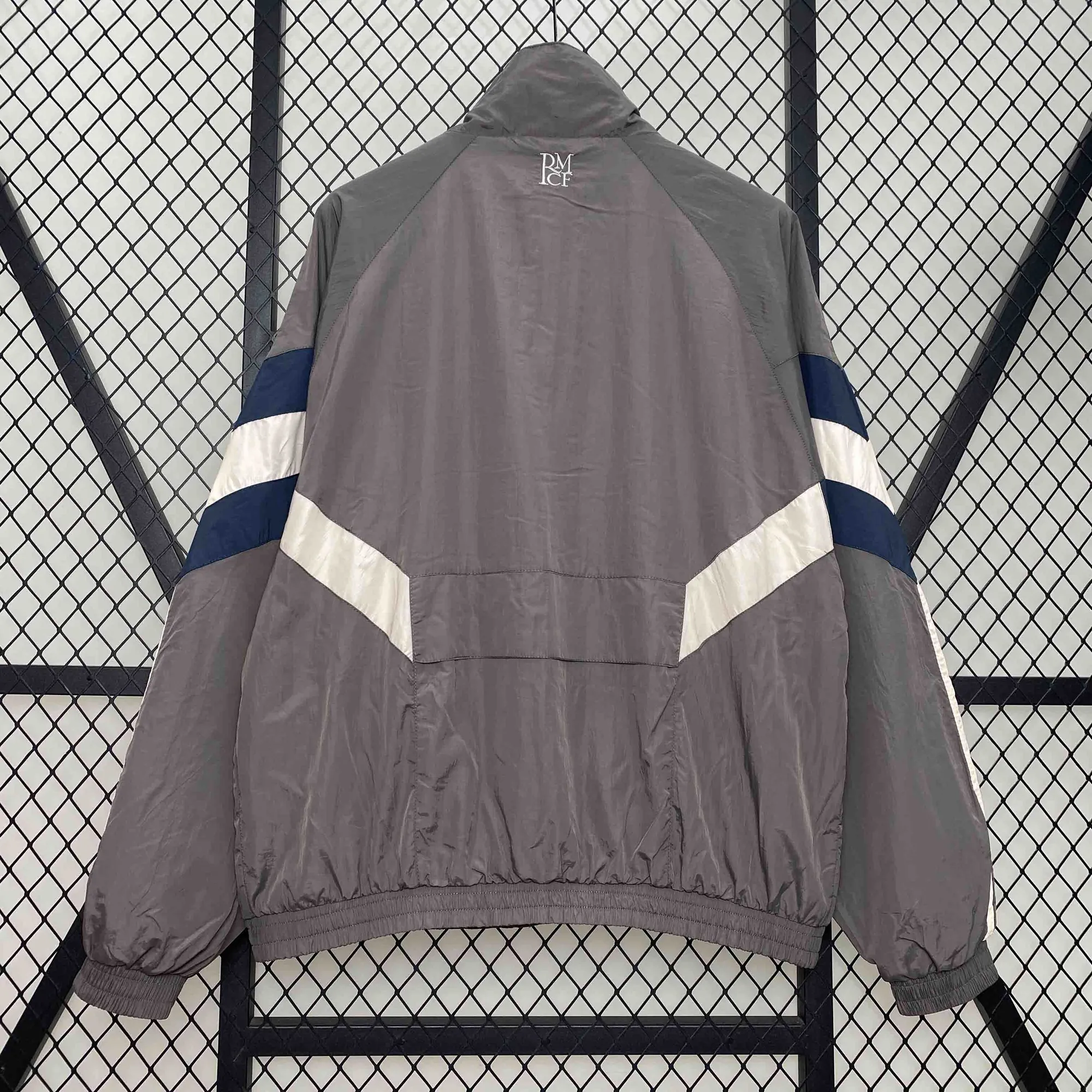 24-25 Real Madrid Grey Windbreaker Jacket AAAAJersey Supplier Yupoo 1