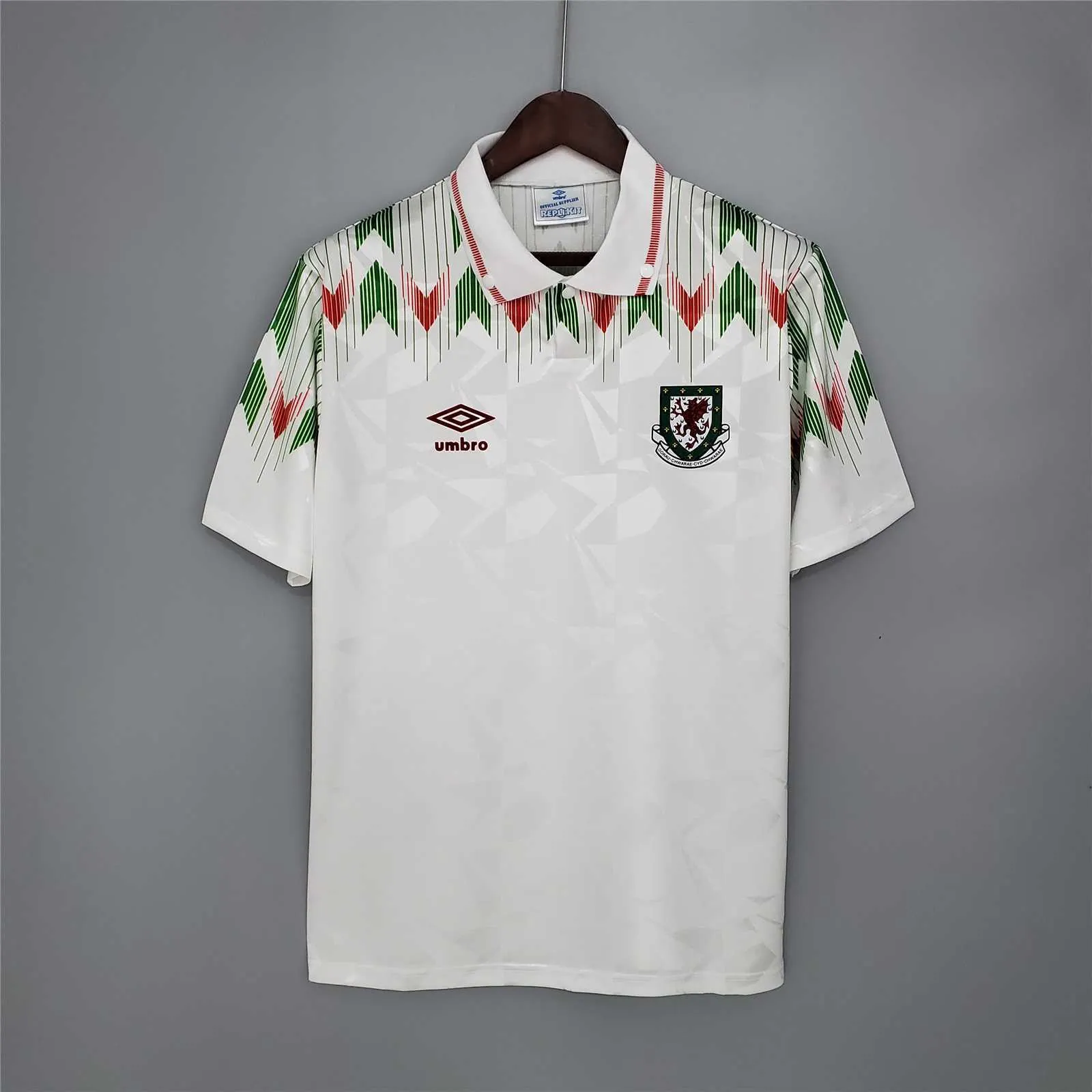 90-92 Wales away 7
