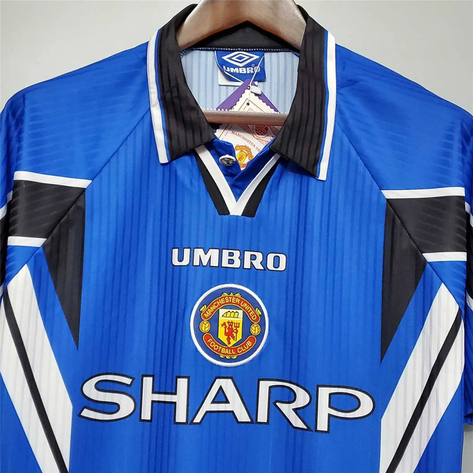 96-98 Manchester United third away blue 8