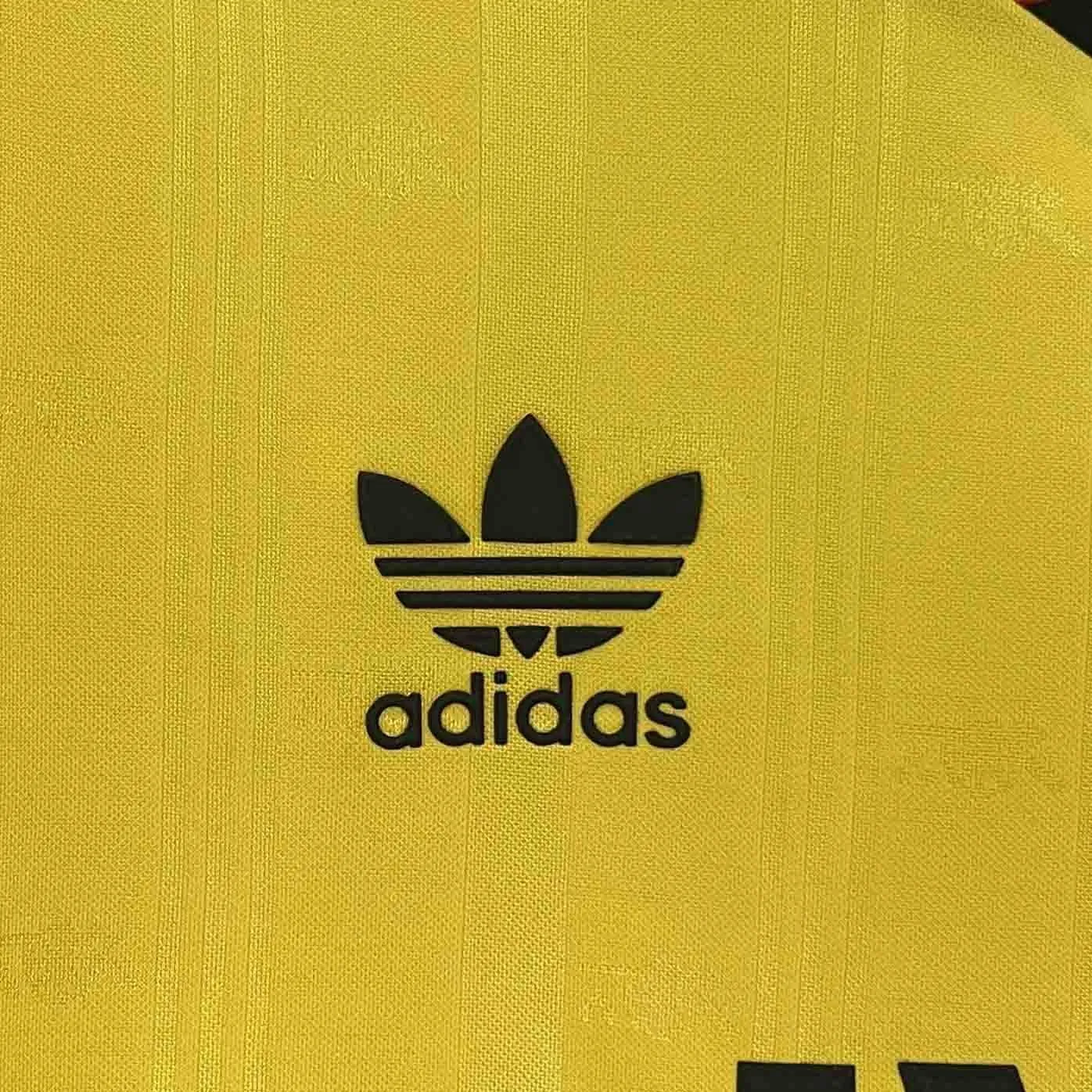 86-88 Arsenal away 5