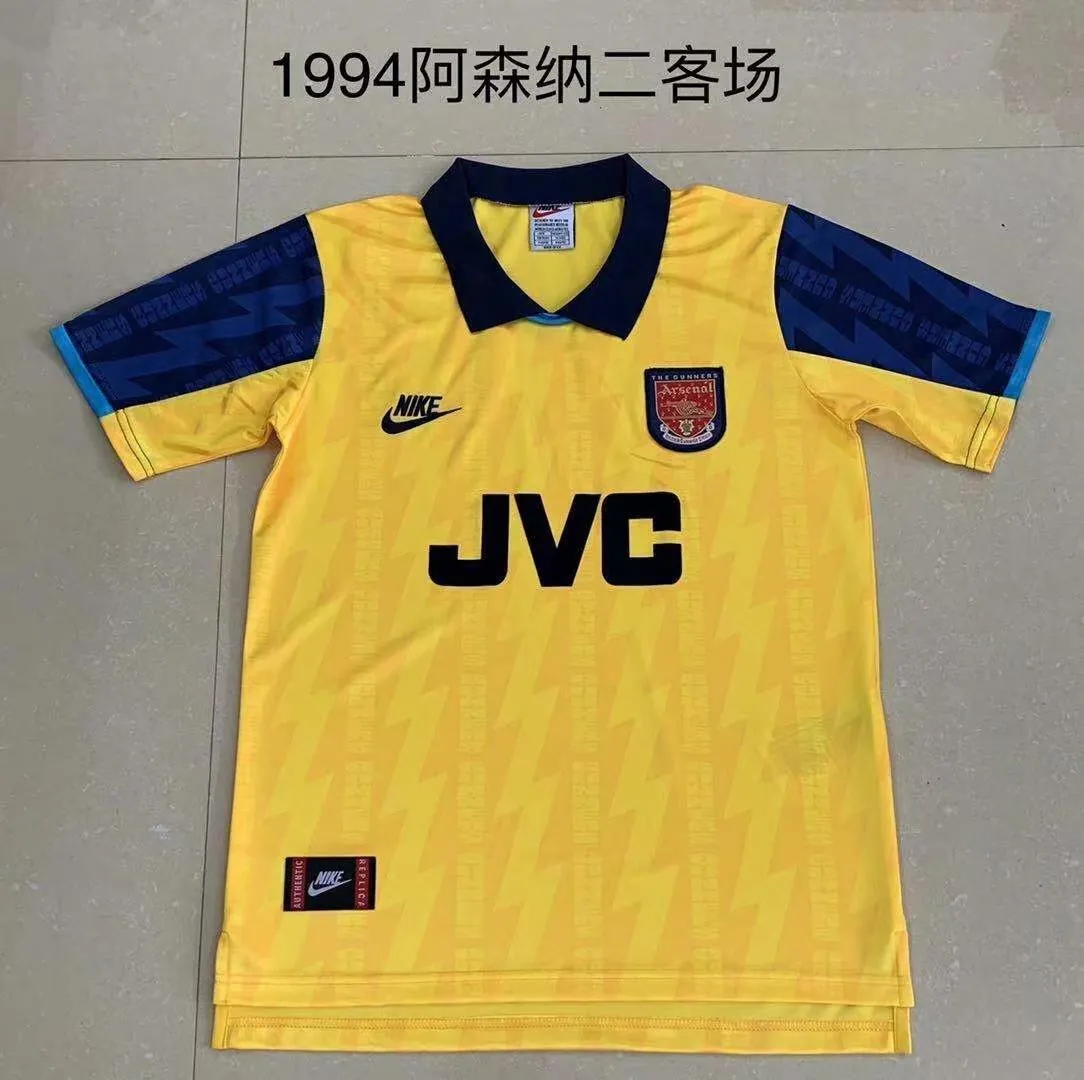 94-96 Arsenal third away 2