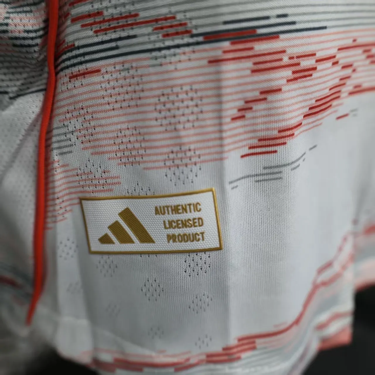25-26 Bayern Munich Away Kit Player Version Shirt Long Sleeve Sino AAAAJersey Wholesale Yupoo 4